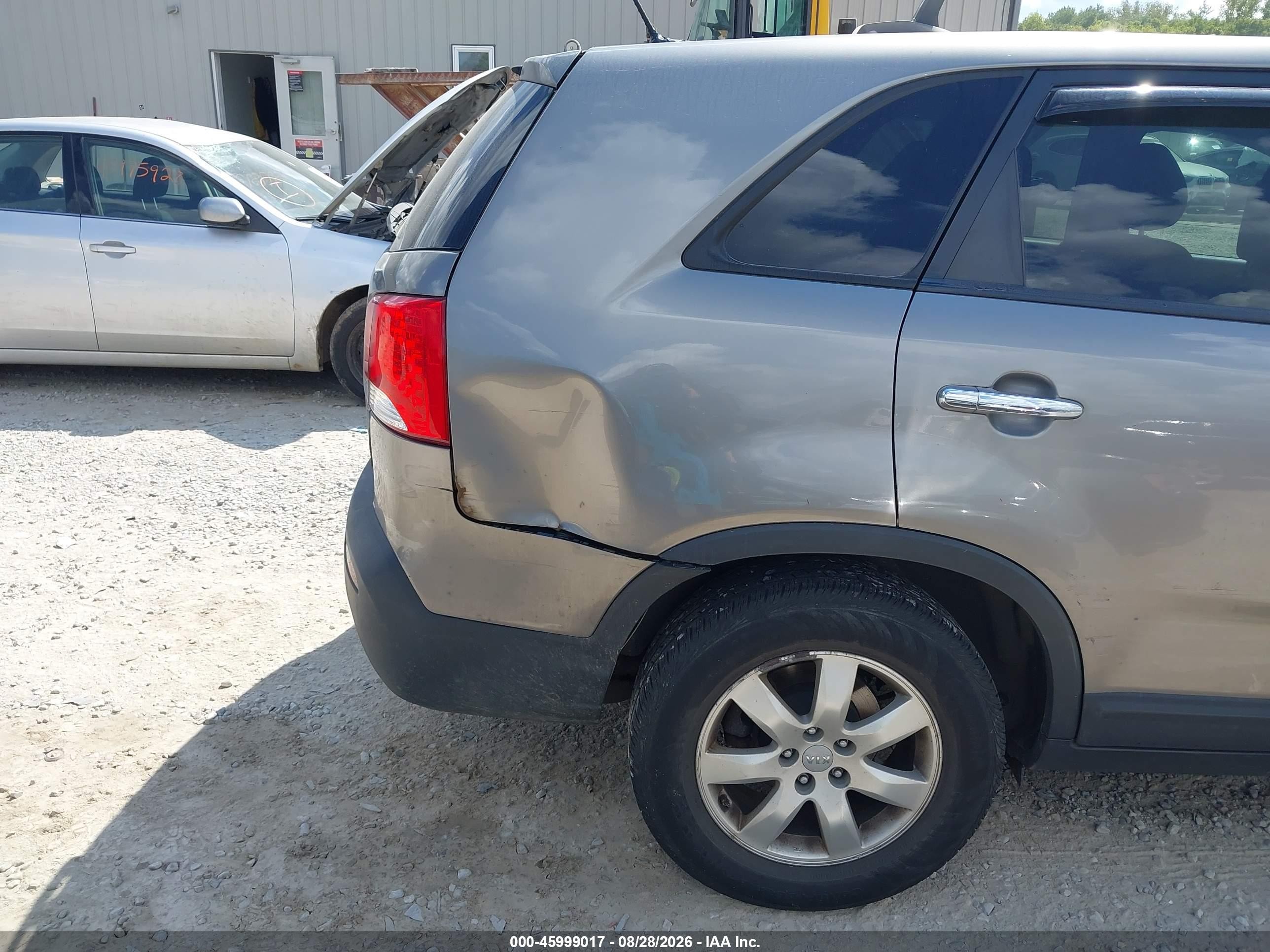 2012 Kia Sorento Lx Gray vin: 5XYKTCA6XCG212407