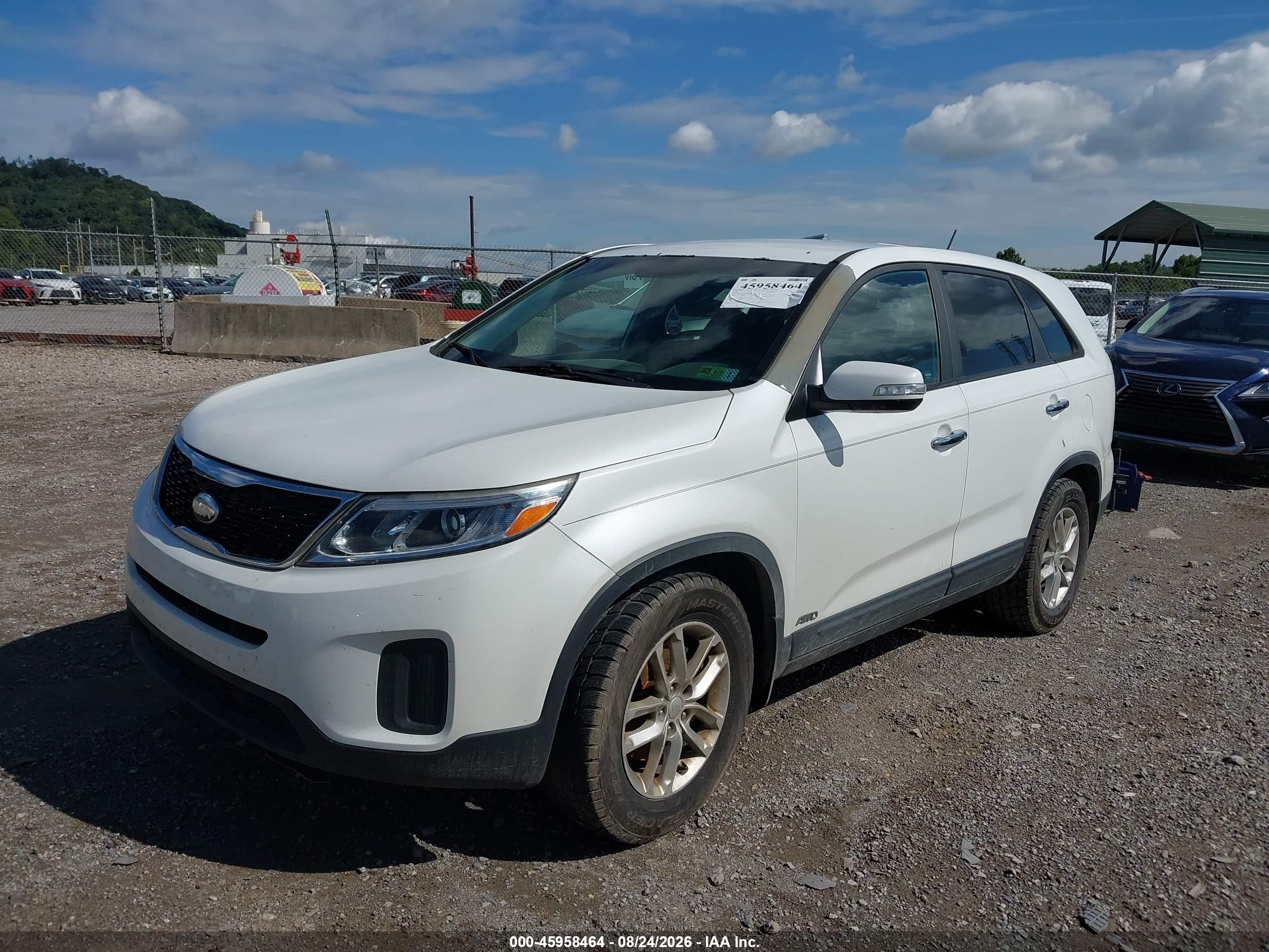 2014 Kia Sorento Lx White vin: 5XYKTCA6XEG429636