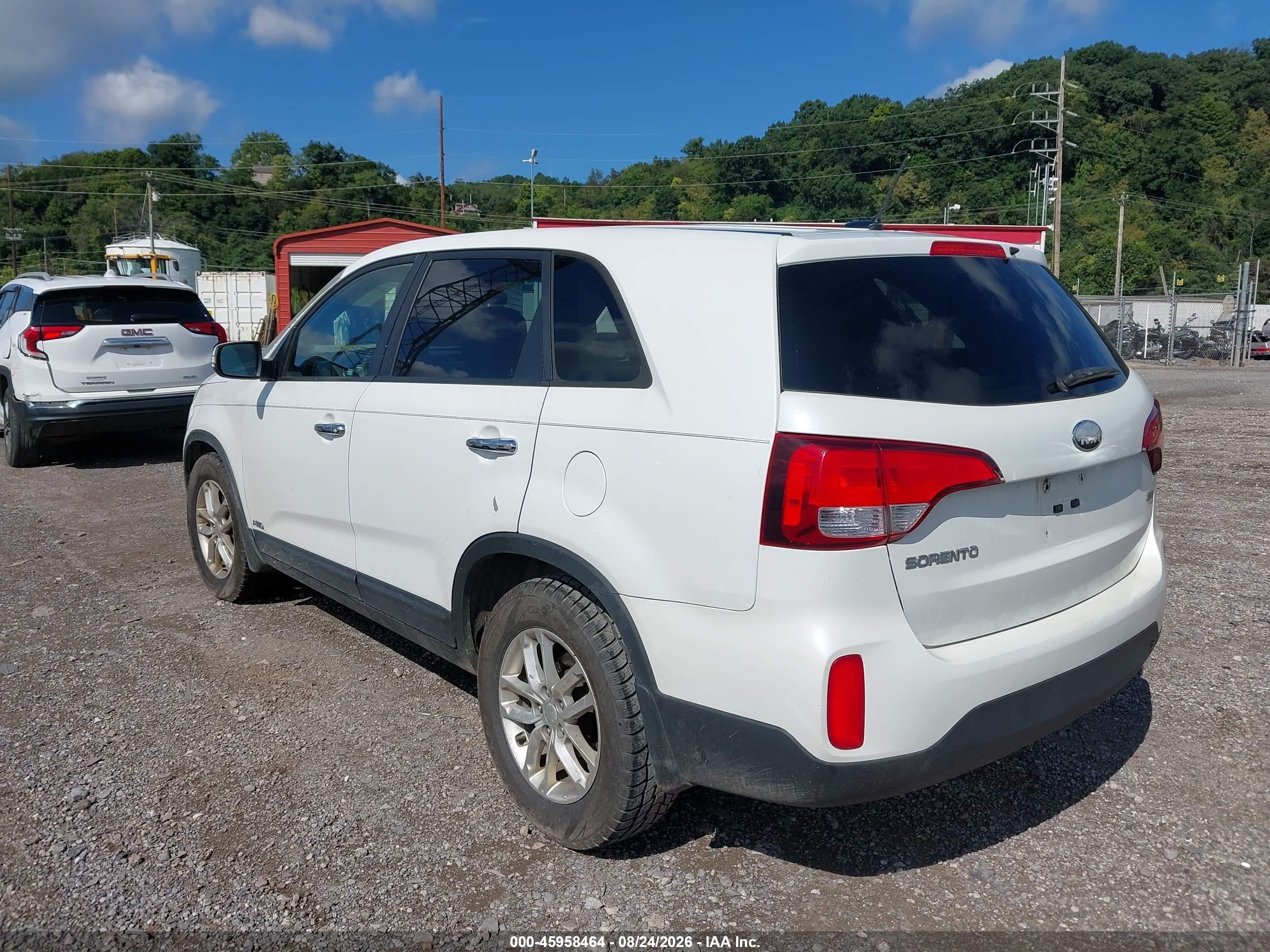 2014 Kia Sorento Lx White vin: 5XYKTCA6XEG429636