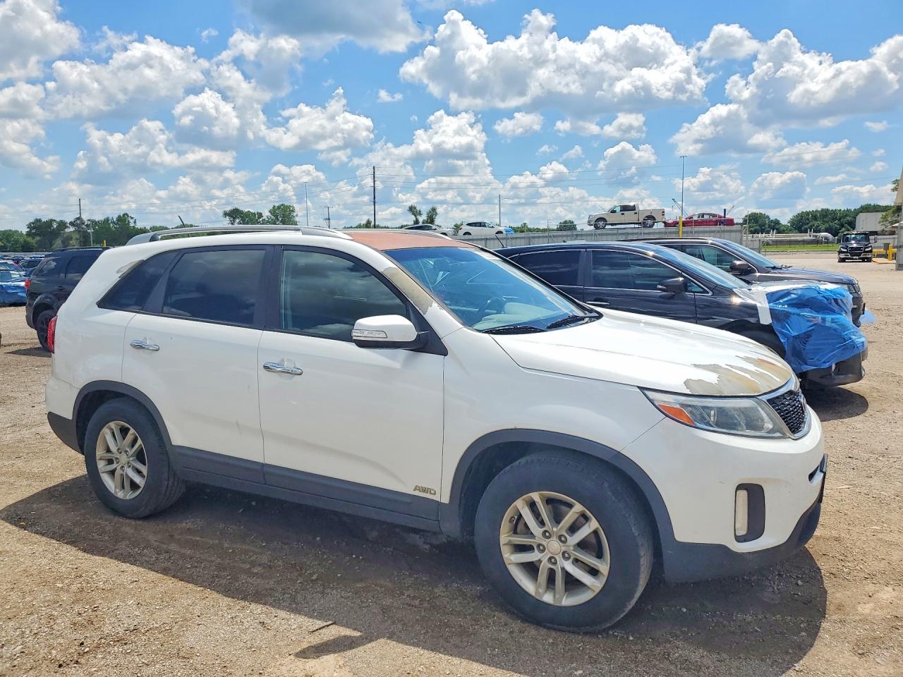 2014 Kia Sorento Lx White vin: 5XYKTCA6XEG441530