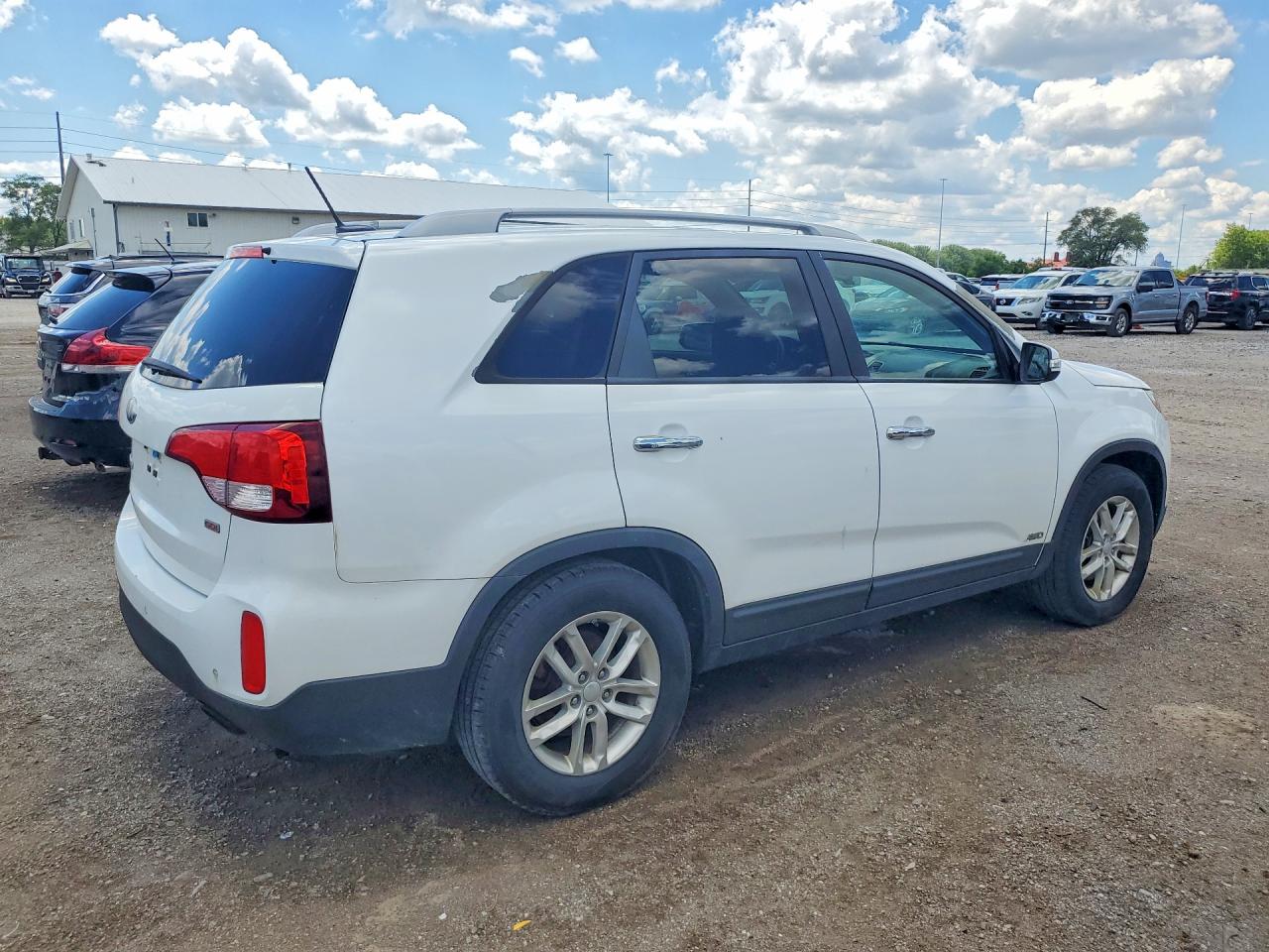 2014 Kia Sorento Lx White vin: 5XYKTCA6XEG441530