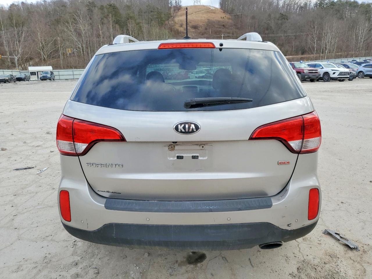 2014 Kia Sorento Lx Beige vin: 5XYKTCA6XEG441852