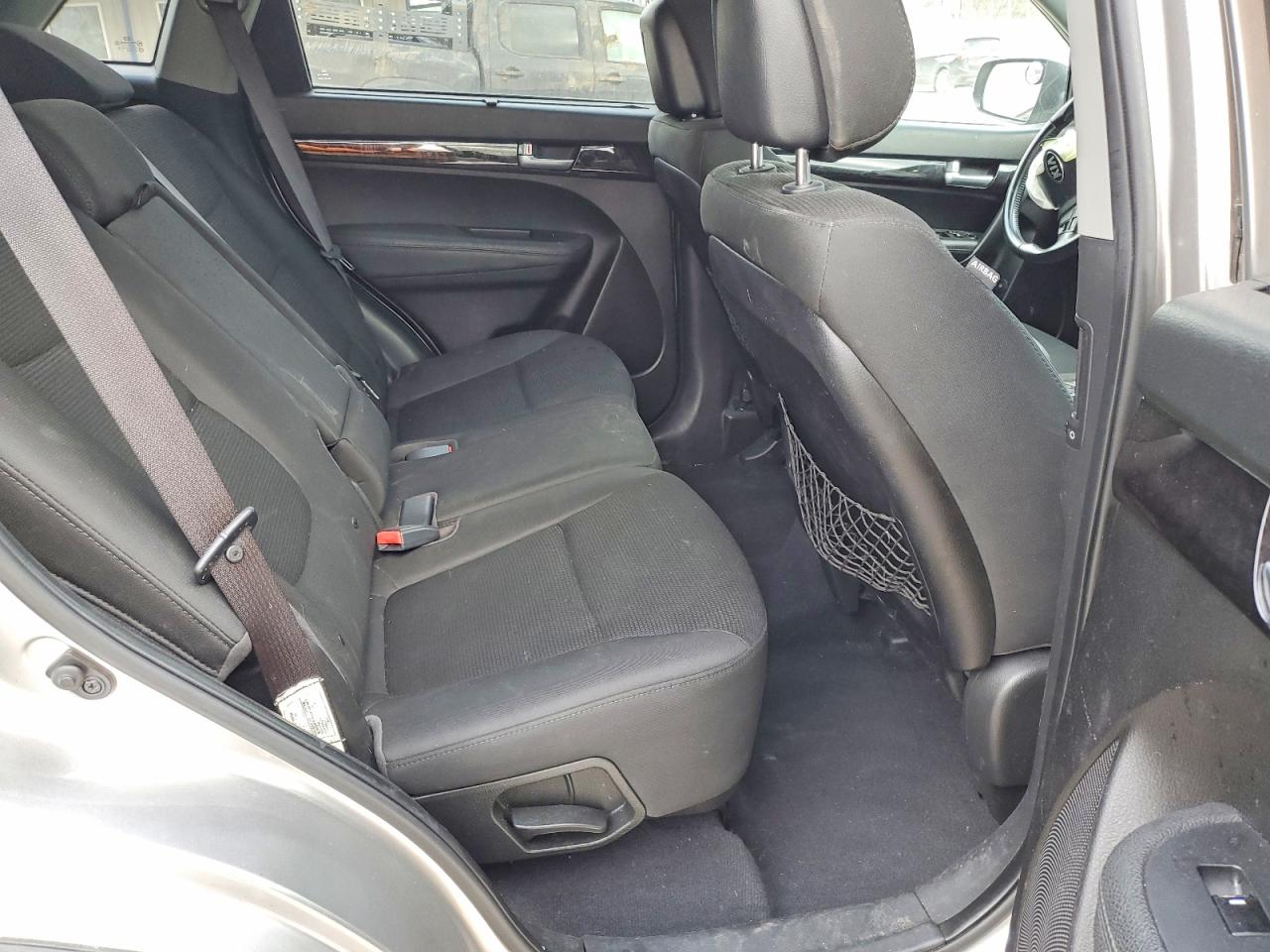 2014 Kia Sorento Lx Beige vin: 5XYKTCA6XEG441852