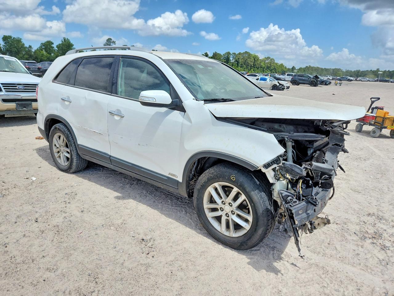 2014 Kia Sorento Lx White vin: 5XYKTCA6XEG451104