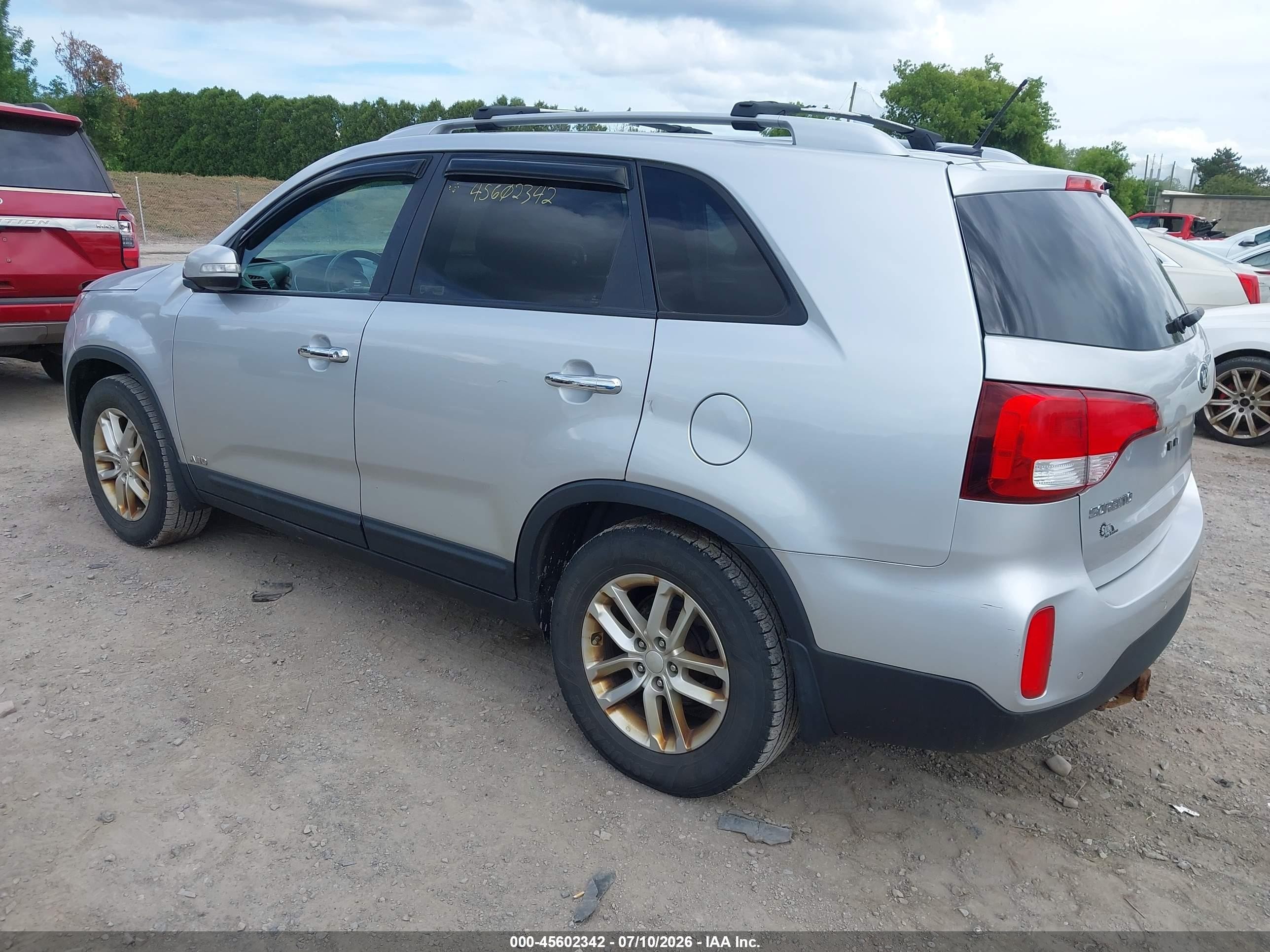2014 Kia Sorento Lx Серебряный vin: 5XYKTCA6XEG516758