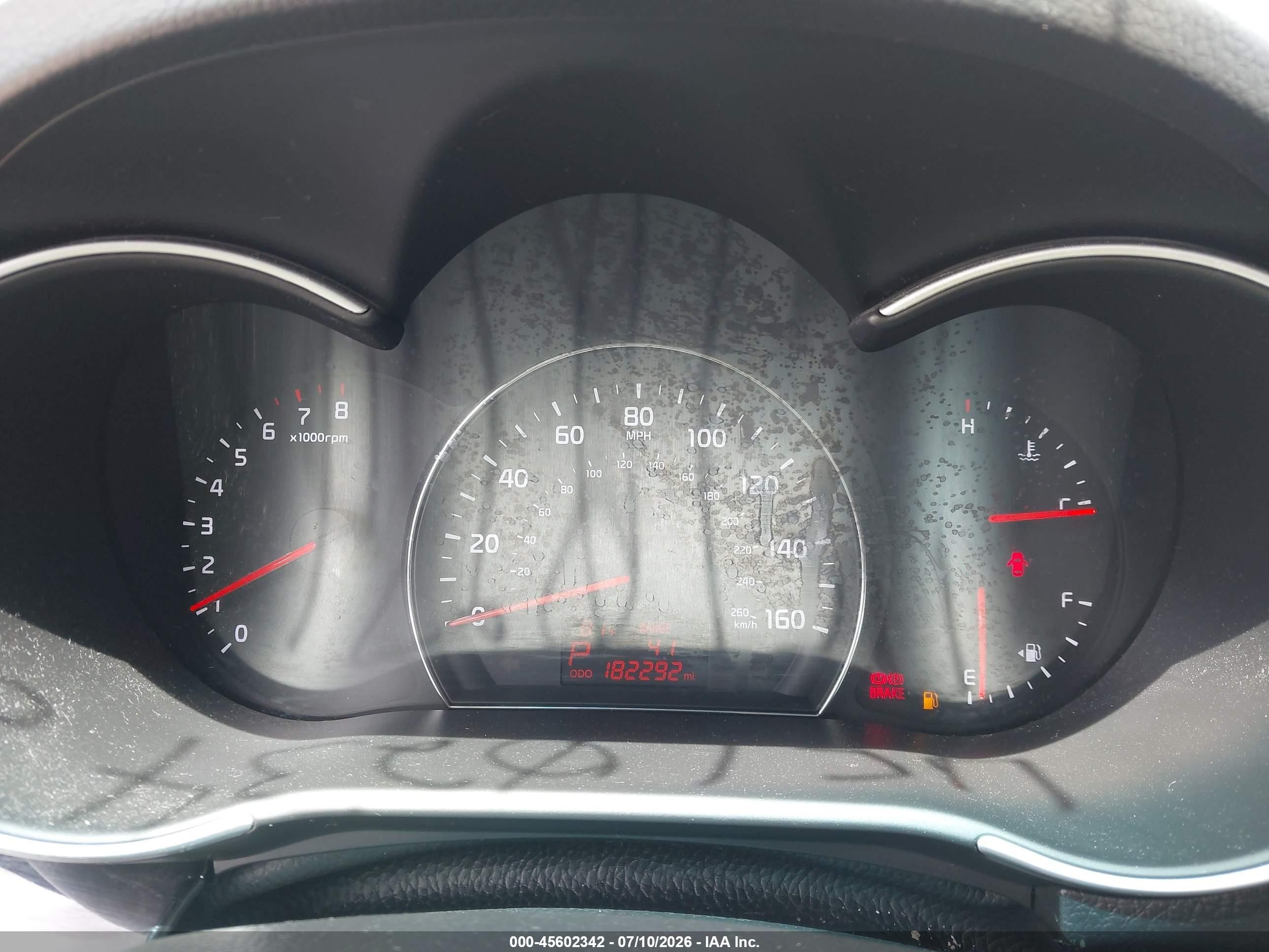 2014 Kia Sorento Lx Серебряный vin: 5XYKTCA6XEG516758