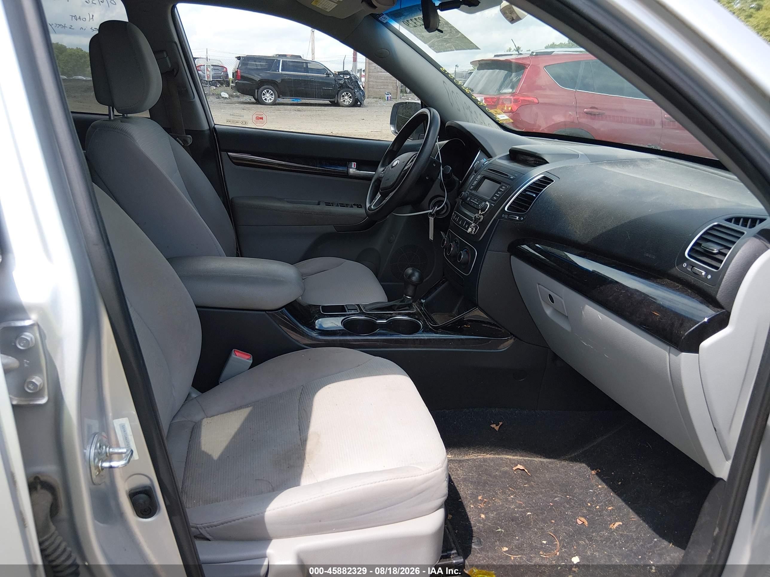 2015 Kia Sorento Lx Silver vin: 5XYKTCA6XFG564584