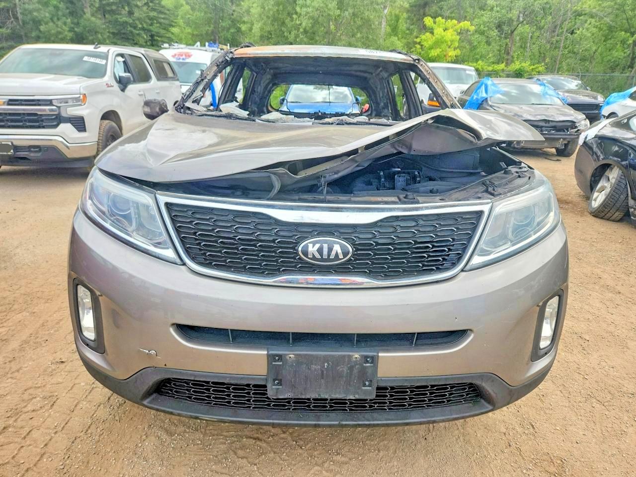 2015 Kia Sorento Brown vin: 5XYKTCA6XFG629255