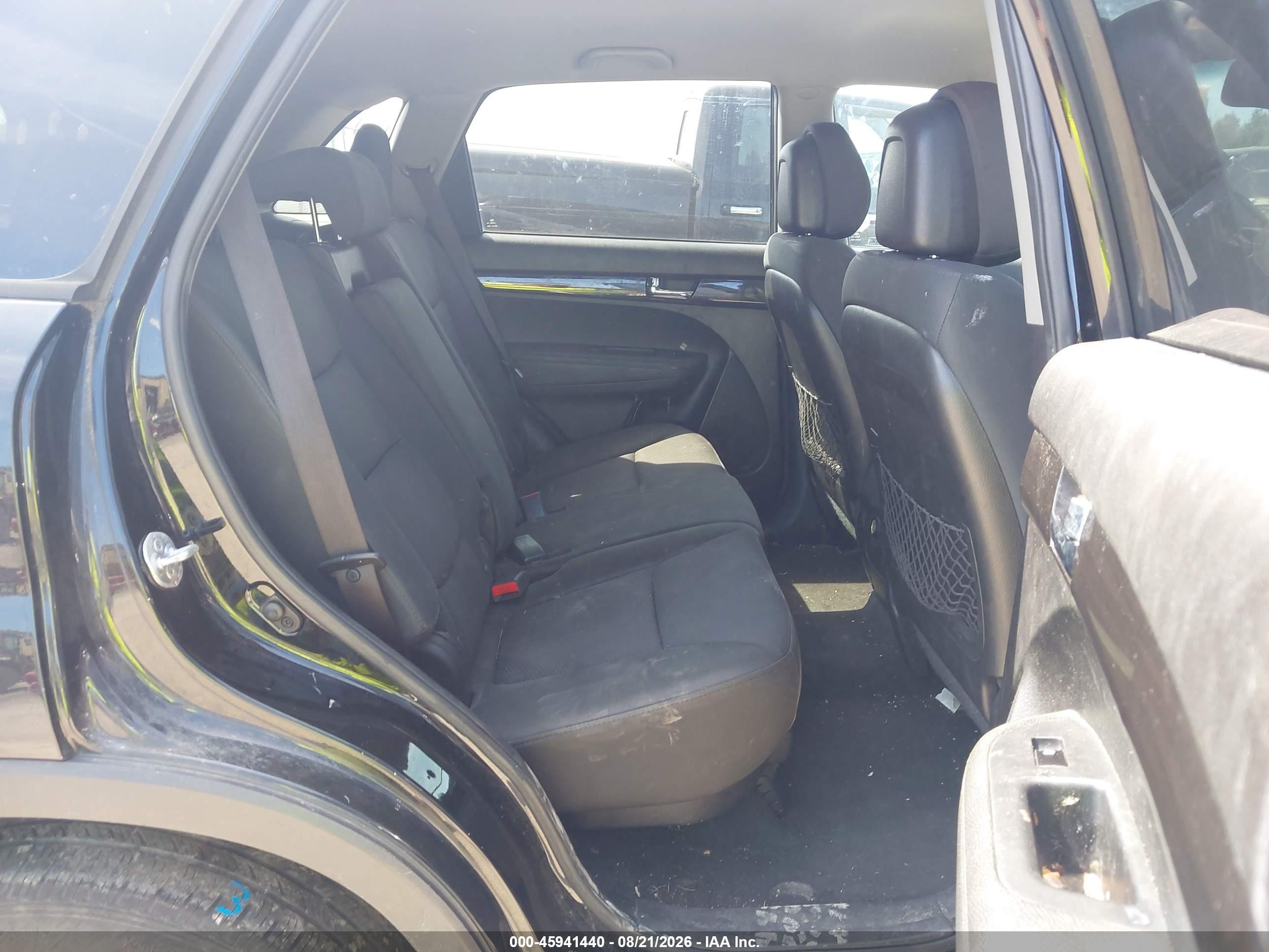 2011 Kia Sorento Lx Black vin: 5XYKTDA11BG159931
