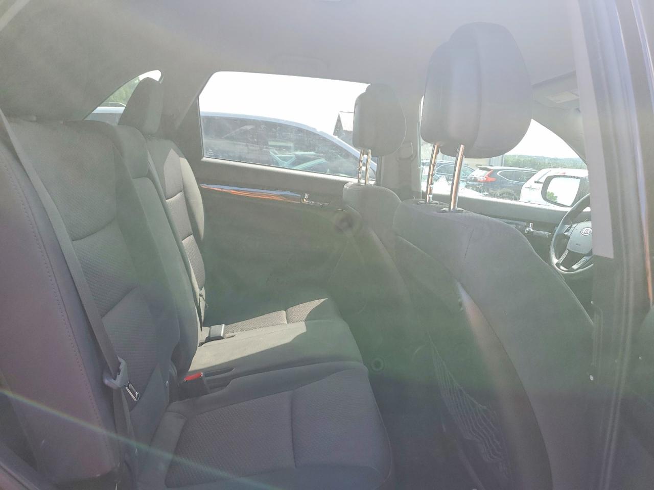 2011 Kia Sorento Lx Maroon vin: 5XYKTDA12BG099433