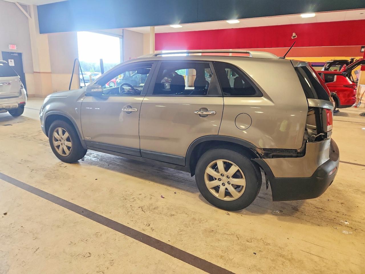2011 Kia Sorento Lx Gray vin: 5XYKTDA14BG046989