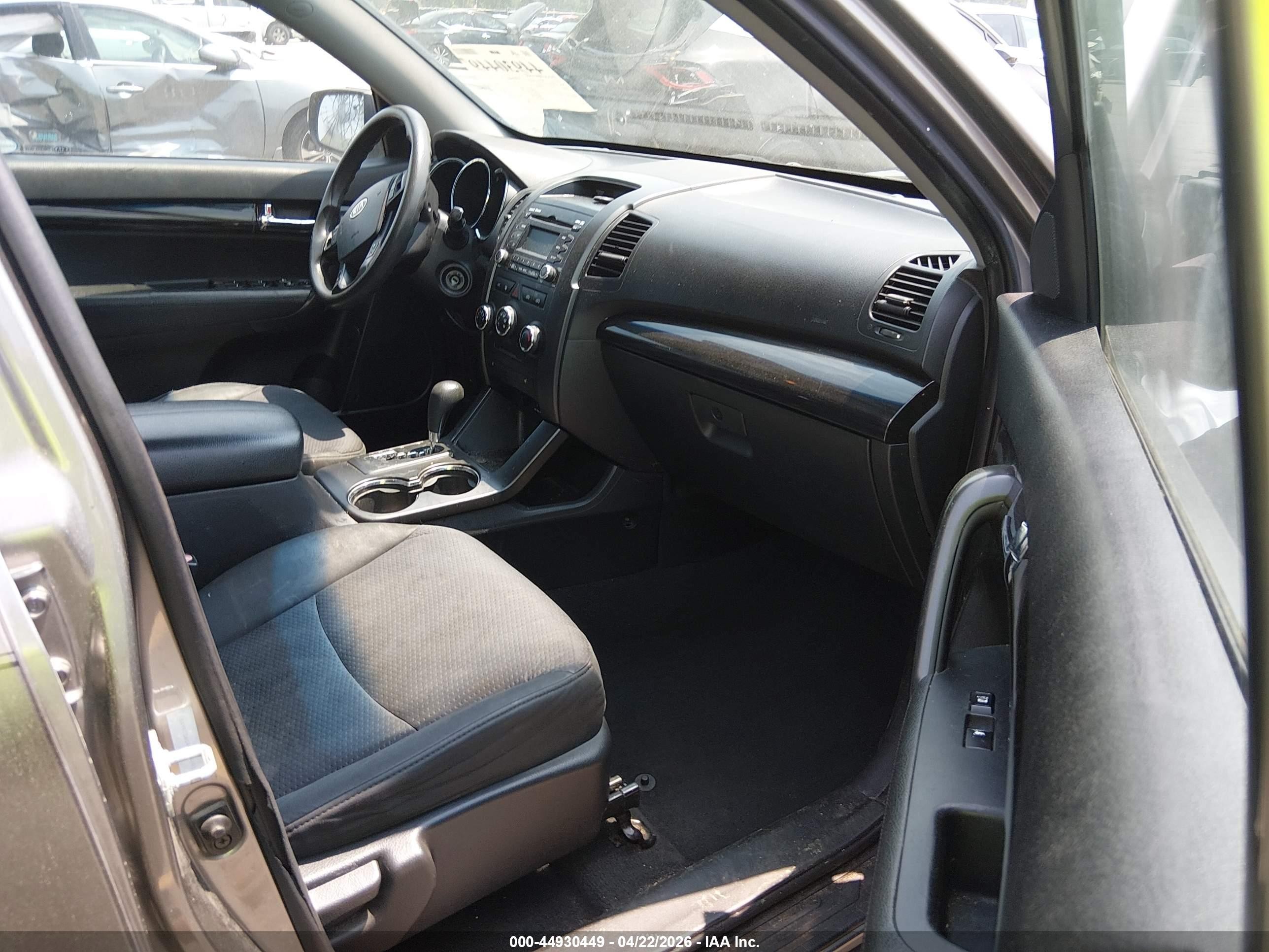 2011 Kia Sorento Lx Gray vin: 5XYKTDA14BG154691