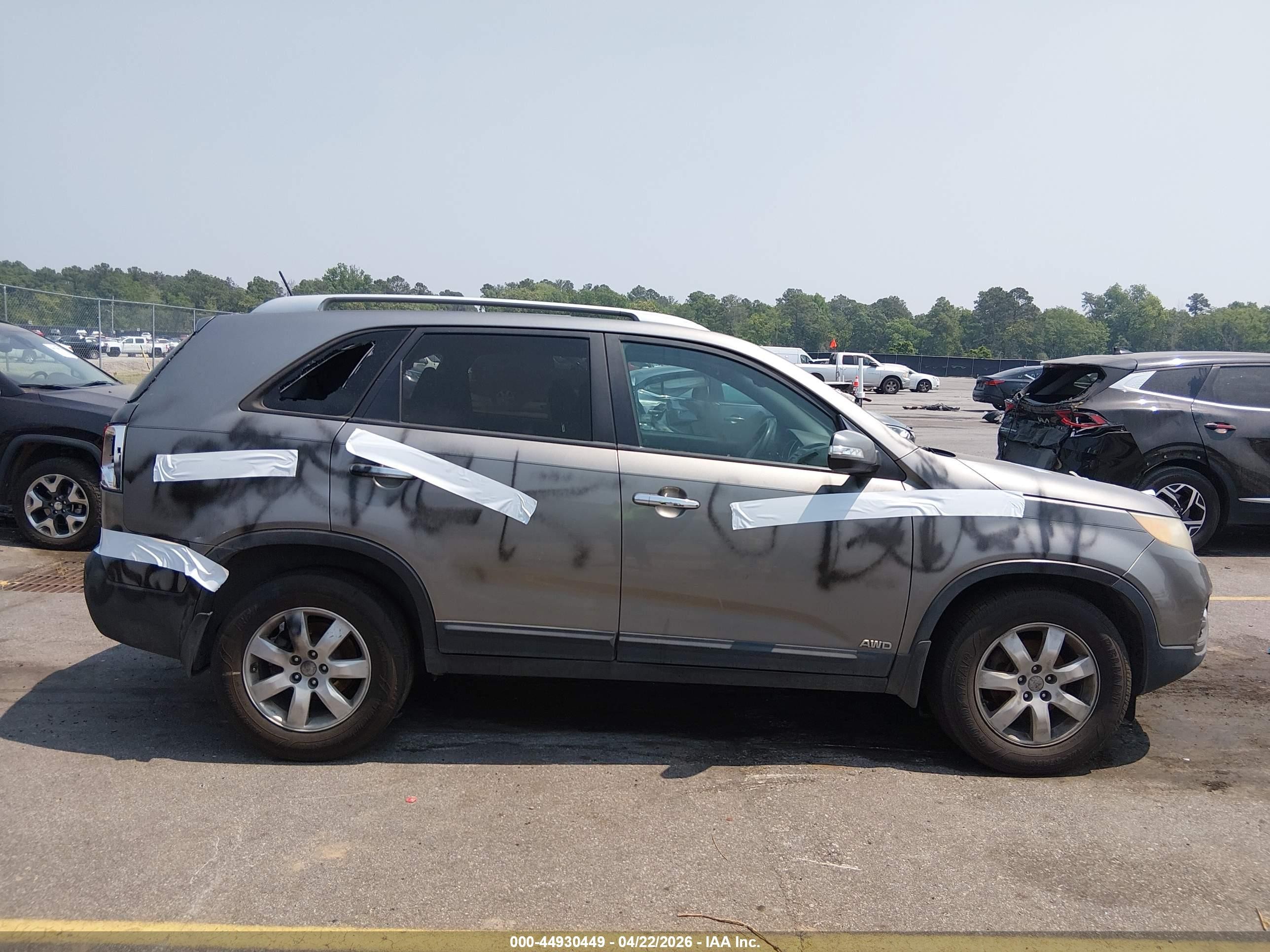 2011 Kia Sorento Lx Gray vin: 5XYKTDA14BG154691