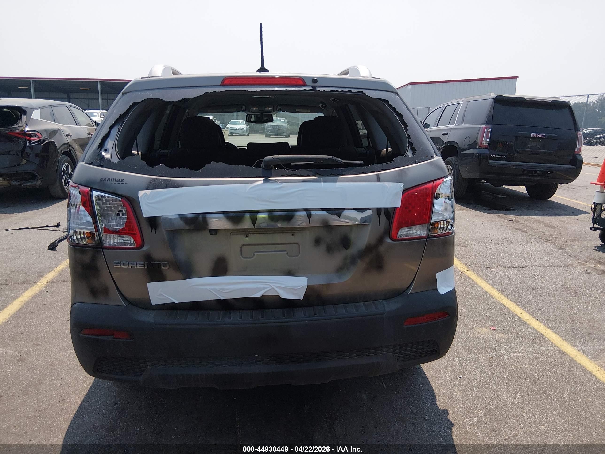 2011 Kia Sorento Lx Gray vin: 5XYKTDA14BG154691