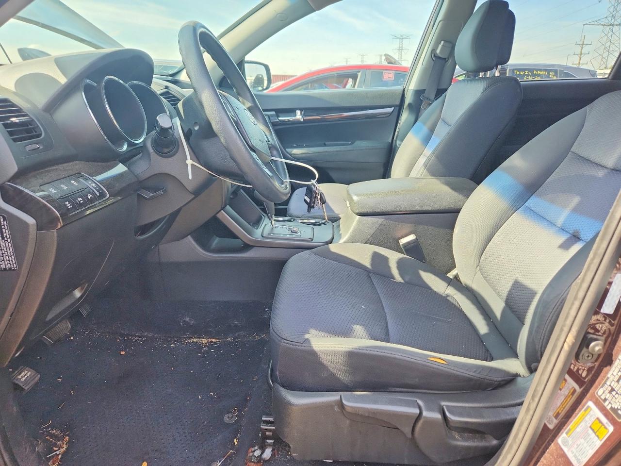 2011 Kia Sorento Lx Burgundy vin: 5XYKTDA15BG110537