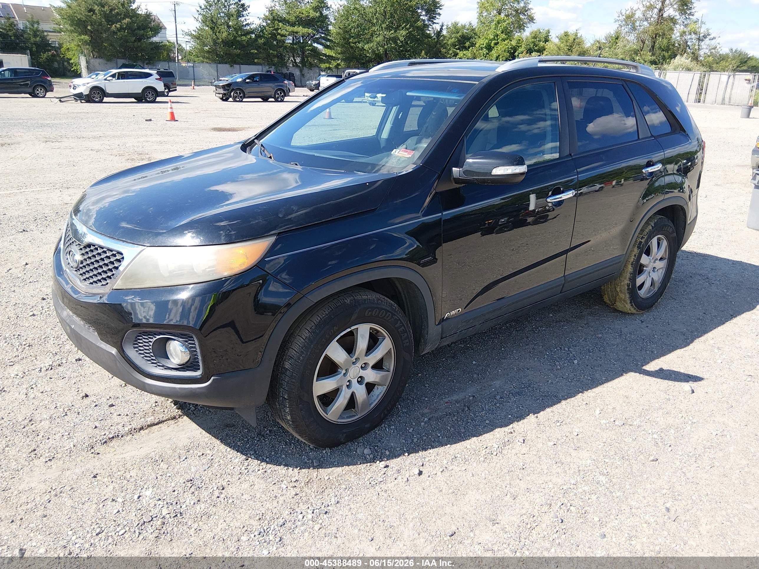 2011 Kia Sorento Lx Black vin: 5XYKTDA16BG063776
