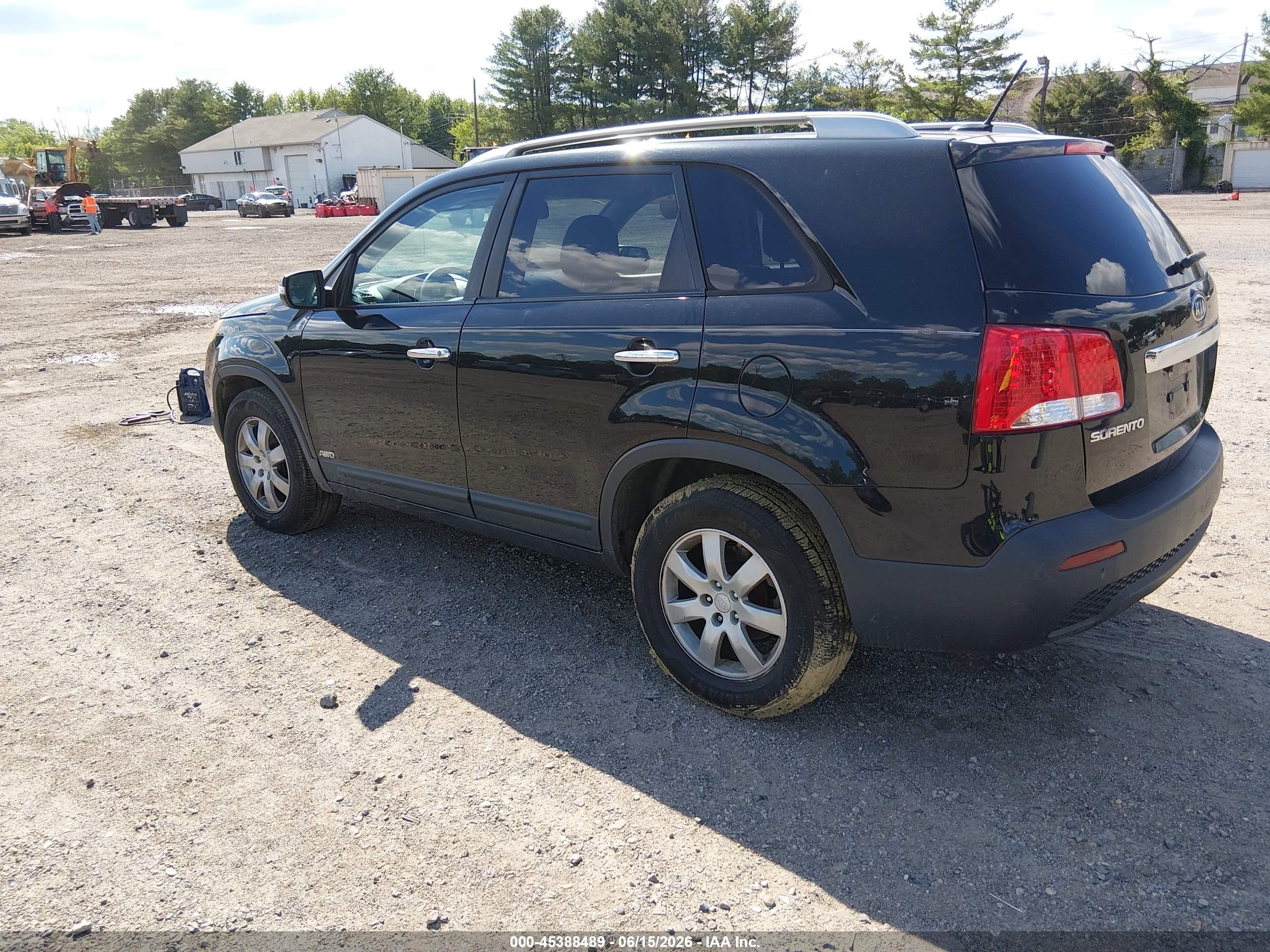 2011 Kia Sorento Lx Black vin: 5XYKTDA16BG063776