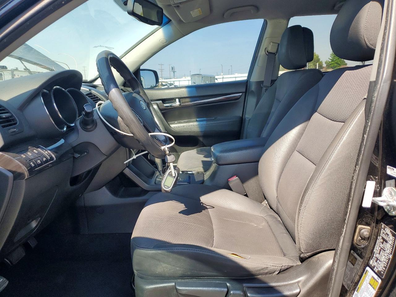 2011 Kia Sorento Lx Black vin: 5XYKTDA16BG153333