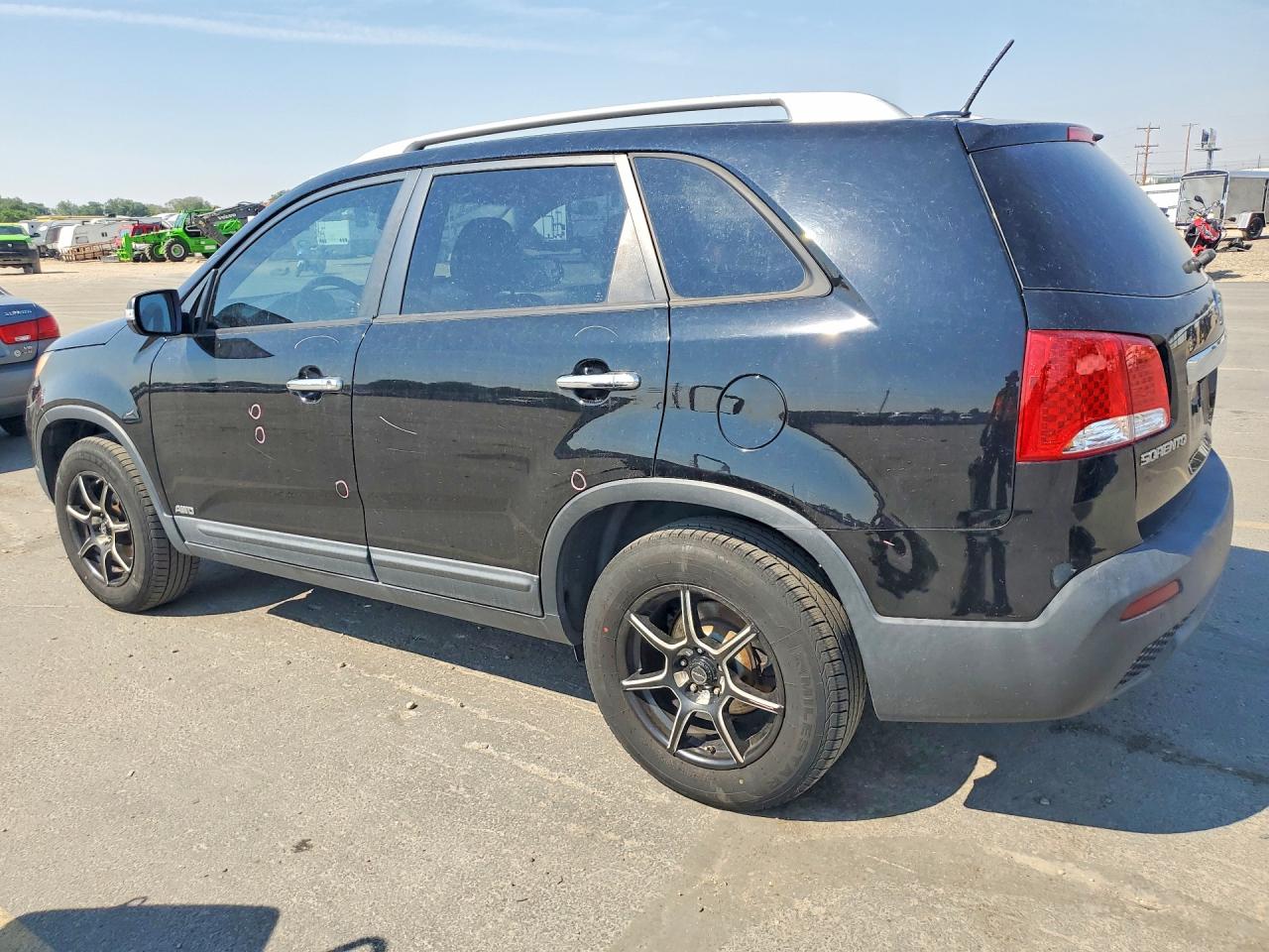 2011 Kia Sorento Lx Black vin: 5XYKTDA16BG153333