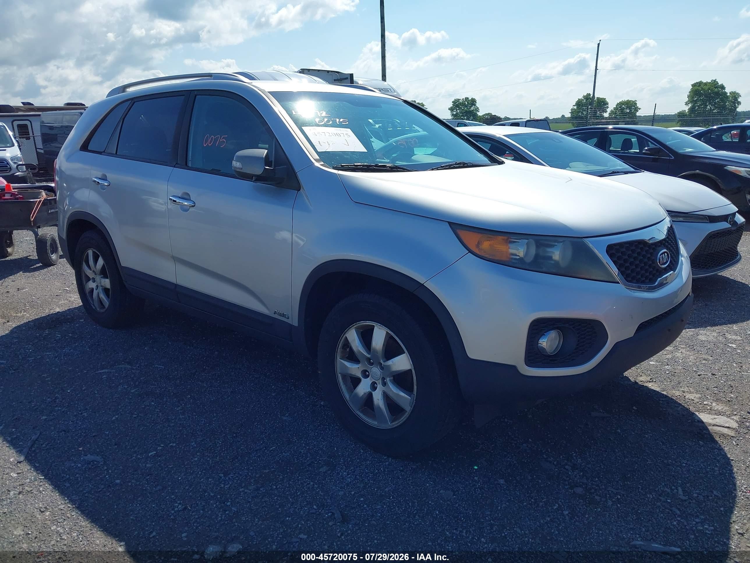 2011 Kia Sorento Lx Silver vin: 5XYKTDA17BG048042