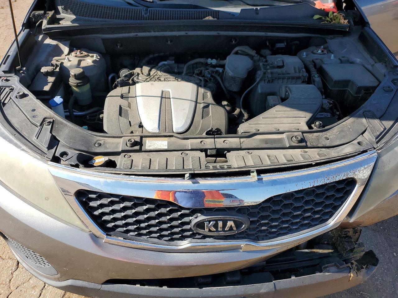 2011 Kia Sorento Lx Серый vin: 5XYKTDA20BG060168