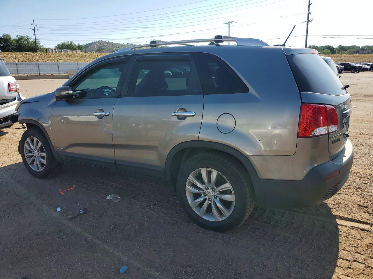 2011 Kia Sorento Lx Серый vin: 5XYKTDA20BG060168