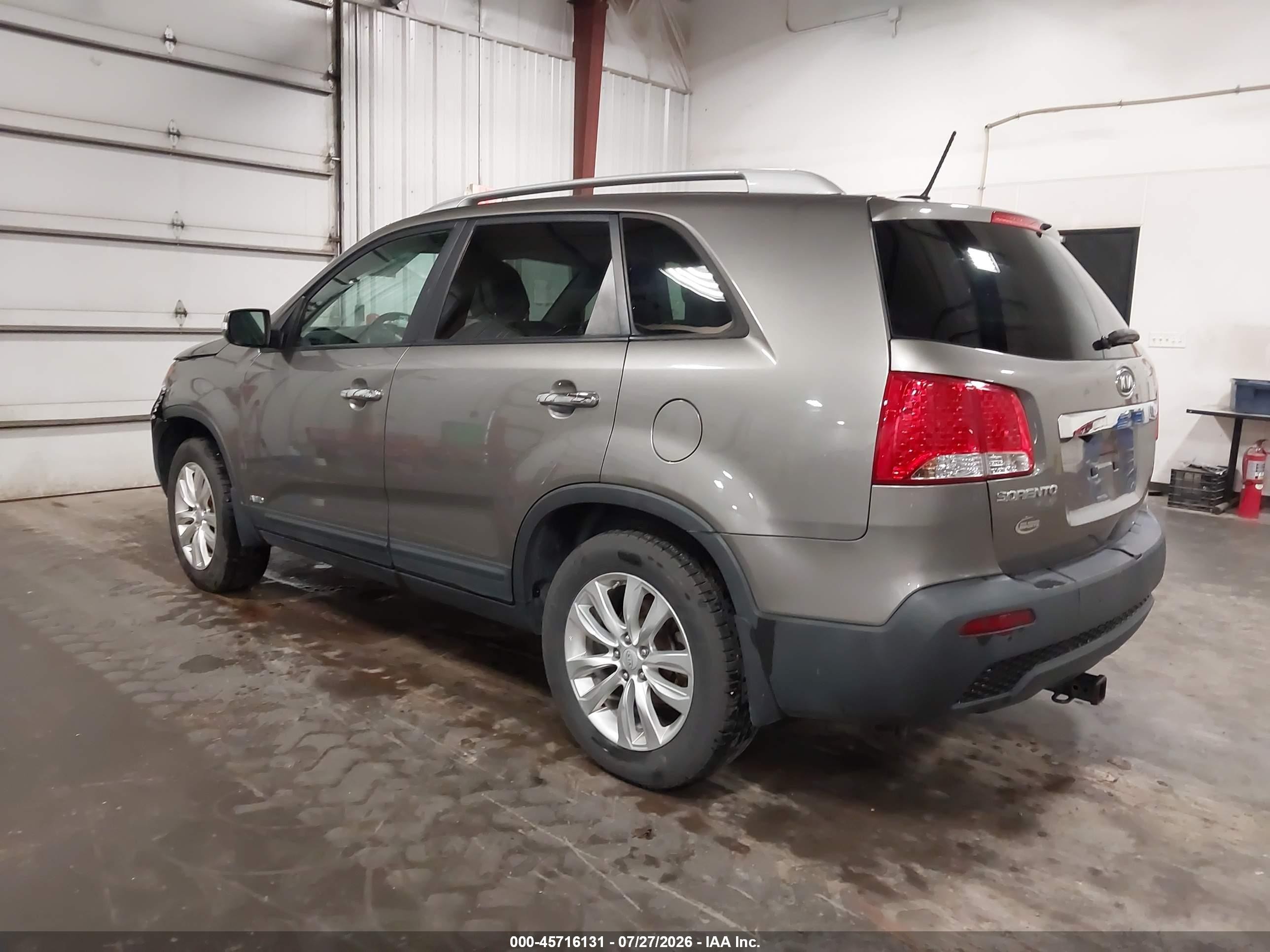 2011 Kia Sorento Lx V6 Gray vin: 5XYKTDA20BG078105