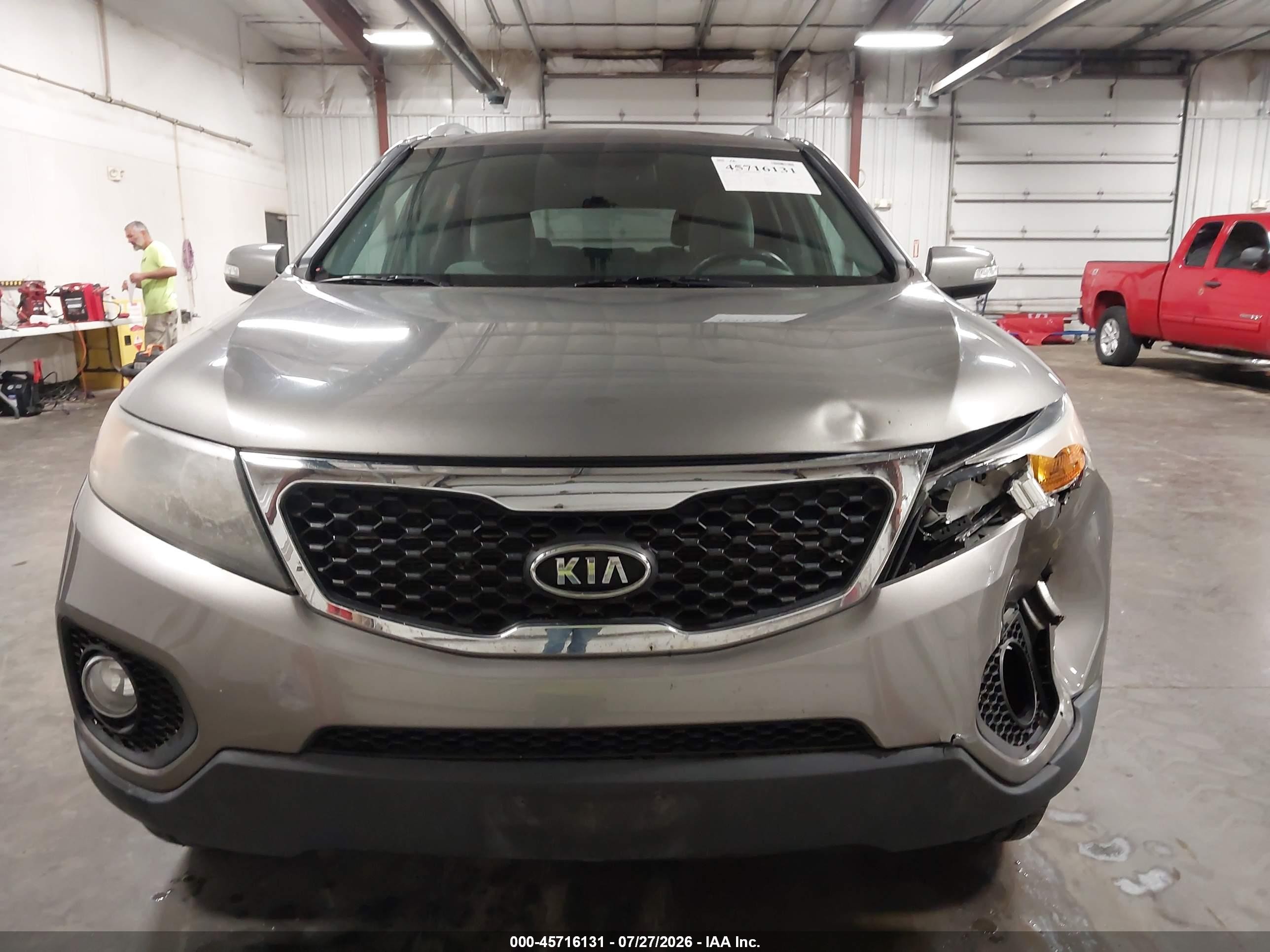 2011 Kia Sorento Lx V6 Gray vin: 5XYKTDA20BG078105