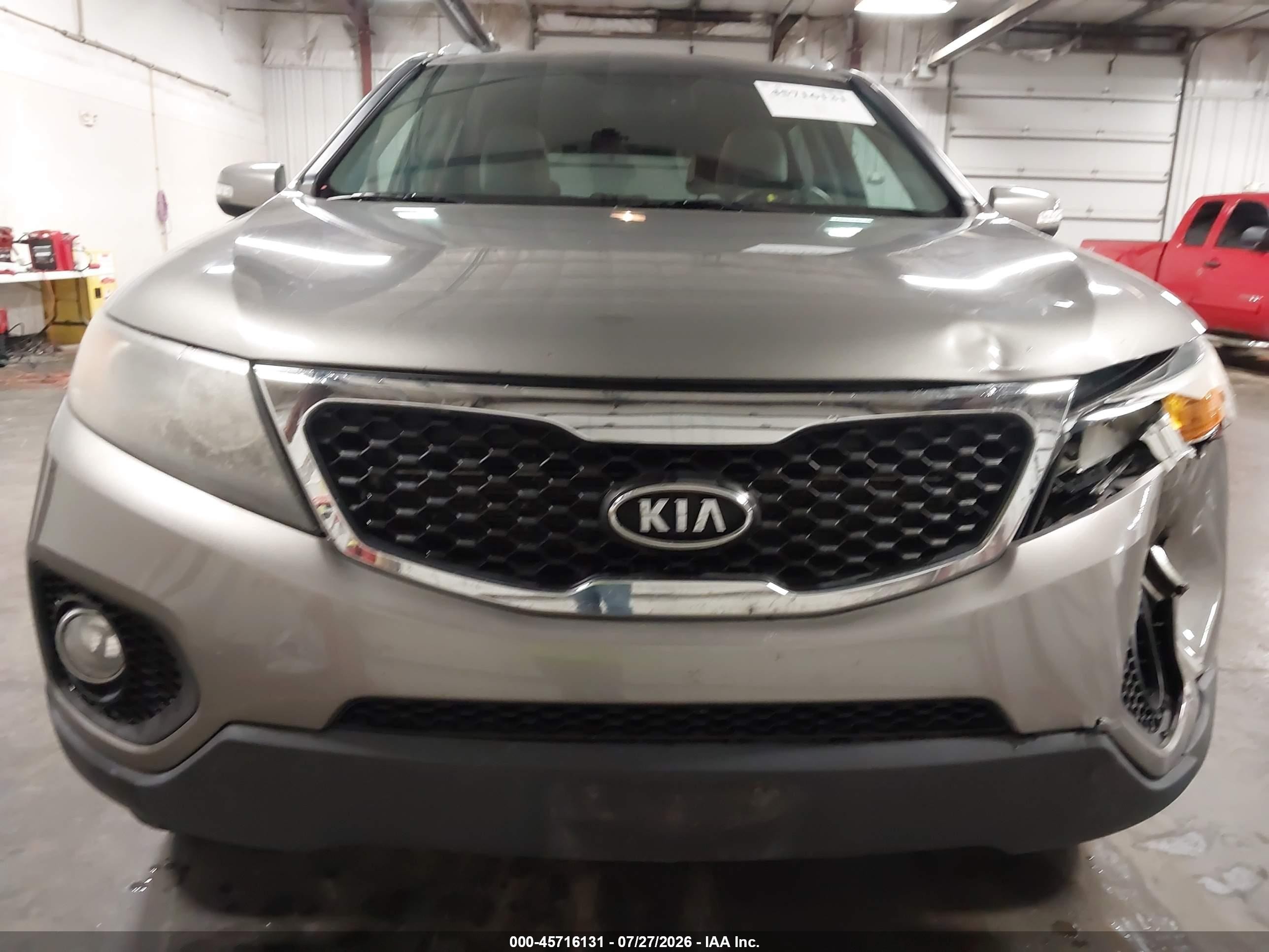 2011 Kia Sorento Lx V6 Gray vin: 5XYKTDA20BG078105