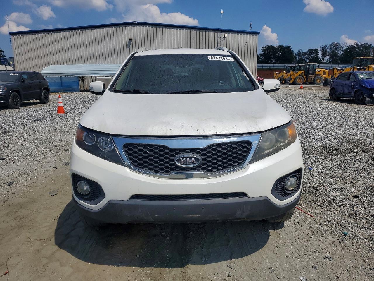 2011 Kia Sorento Lx White vin: 5XYKTDA20BG078346
