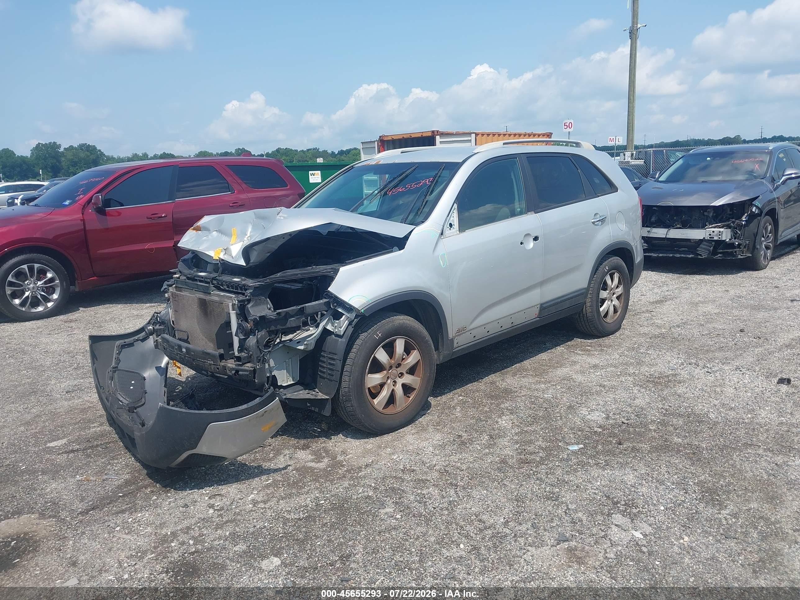 2013 Kia Sorento Lx V6 Silver vin: 5XYKTDA20DG318918