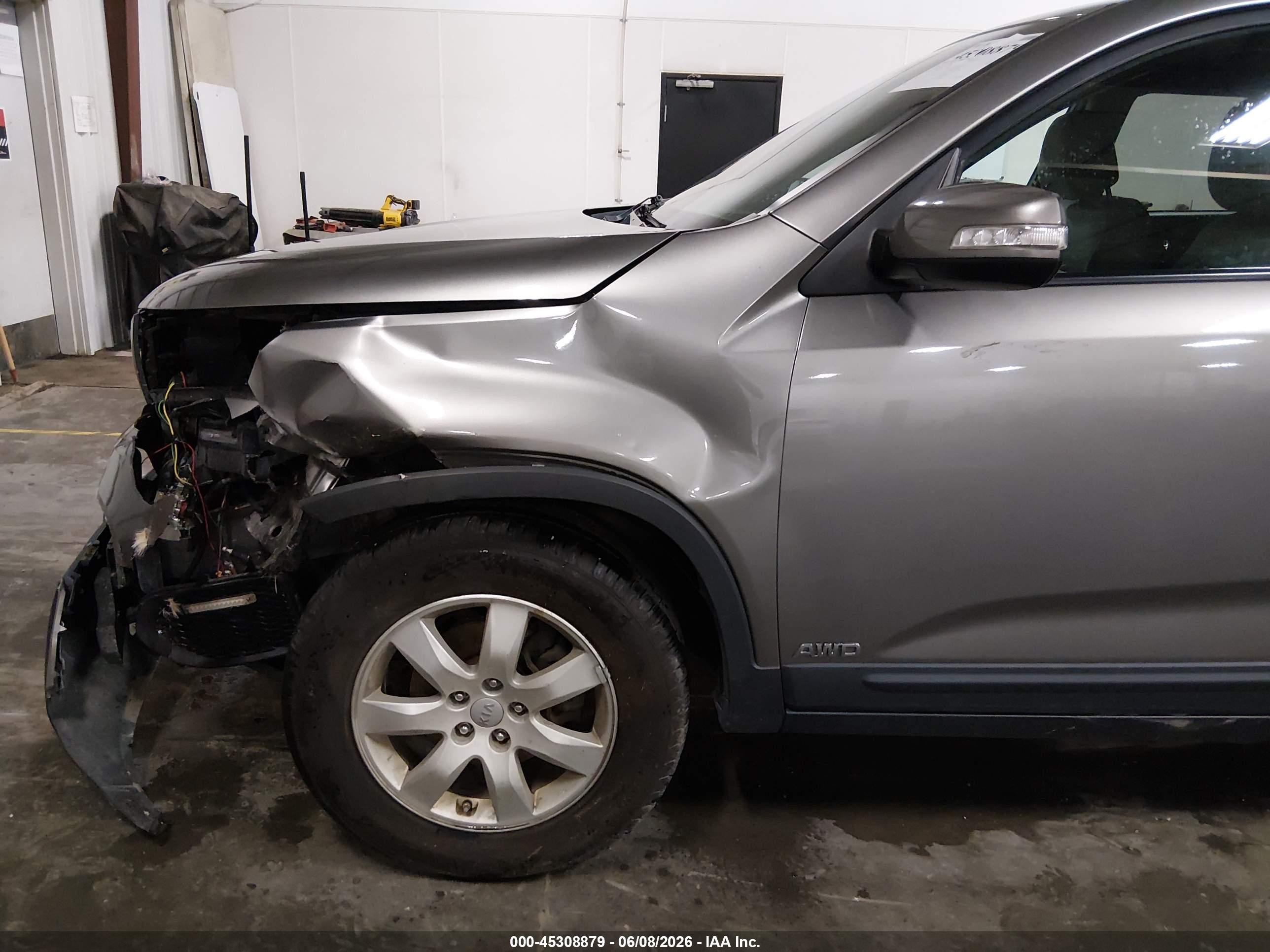 2012 Kia Sorento Lx V6 Gray vin: 5XYKTDA21CG259425