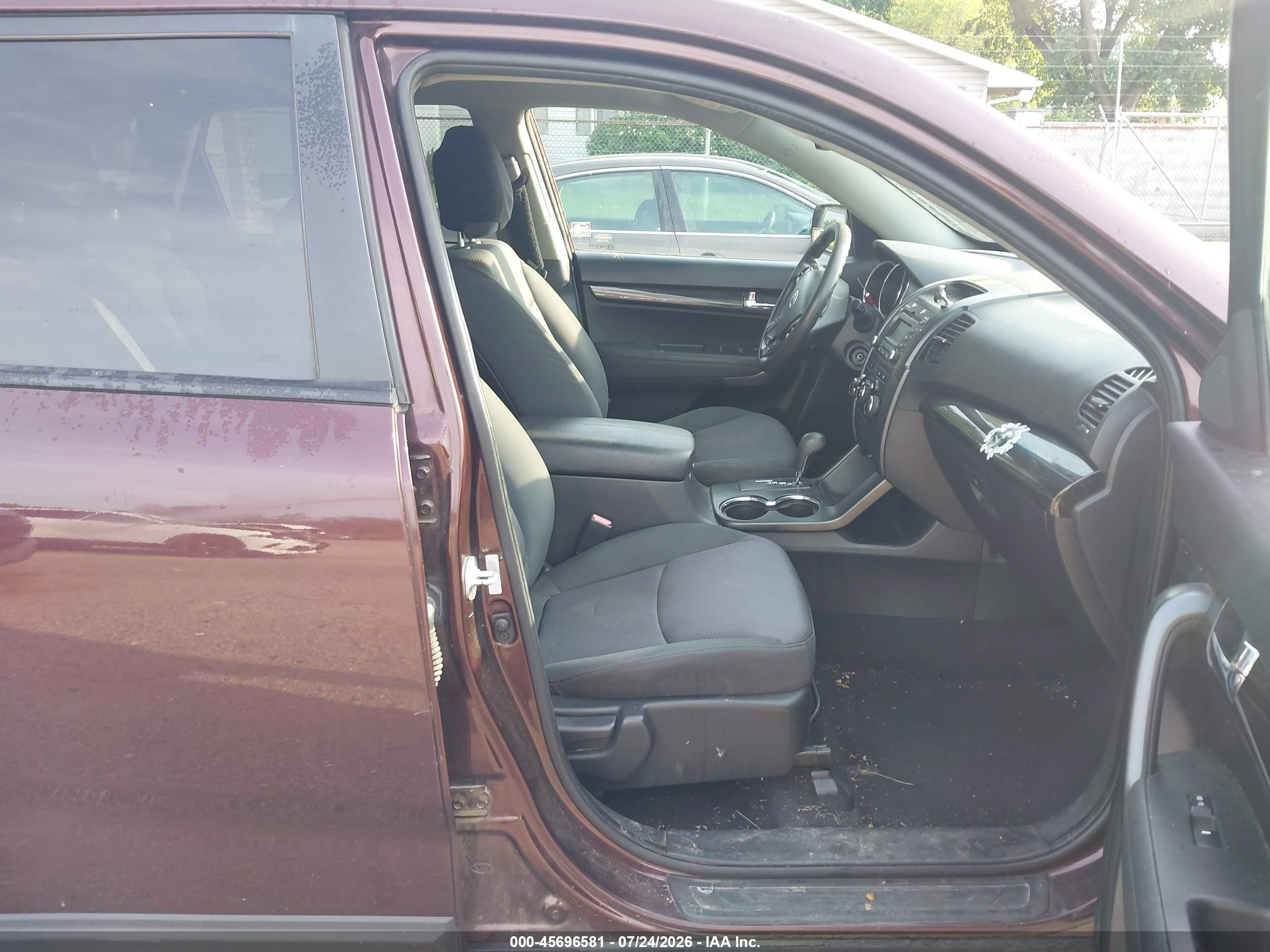 2012 Kia Sorento Lx V6 Purple vin: 5XYKTDA21CG274393