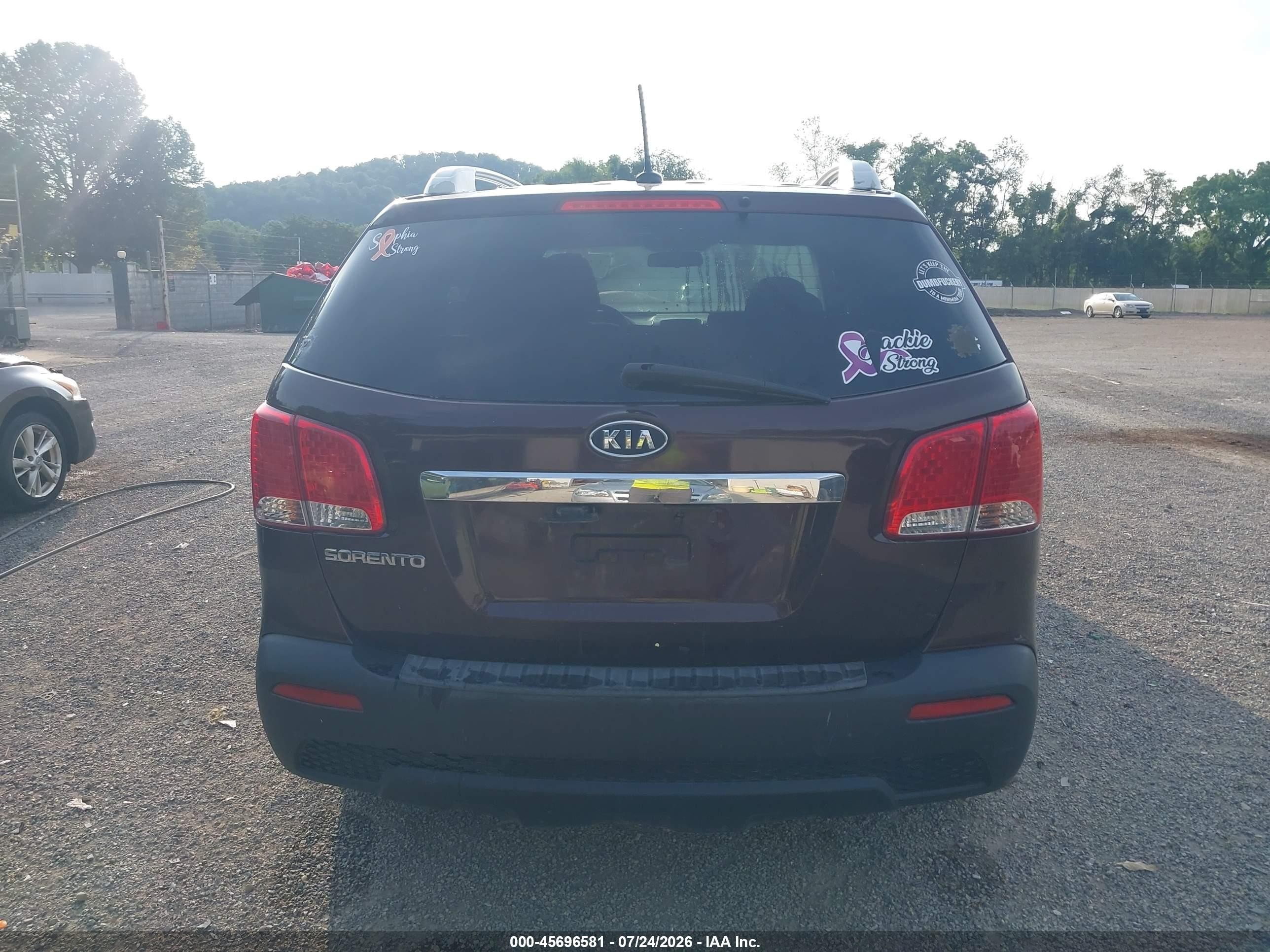 2012 Kia Sorento Lx V6 Purple vin: 5XYKTDA21CG274393