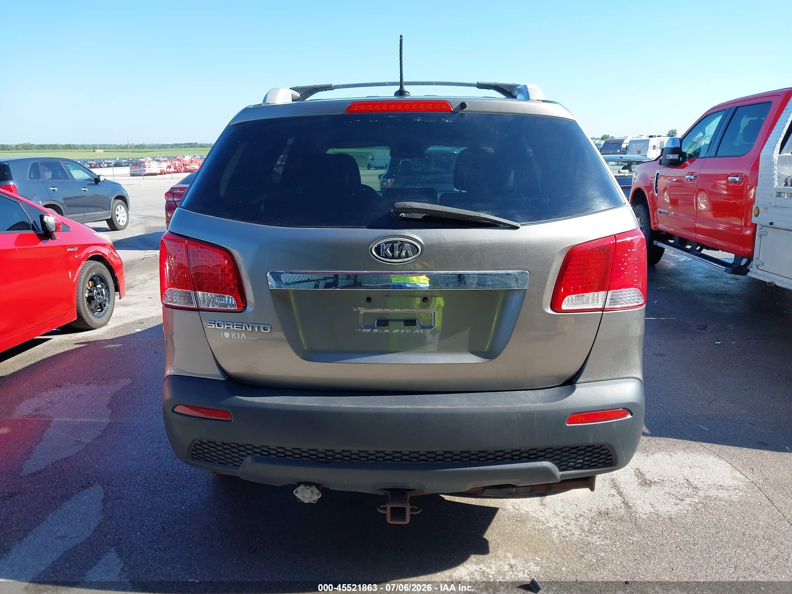 2013 Kia Sorento Lx V6 Gray vin: 5XYKTDA21DG319074