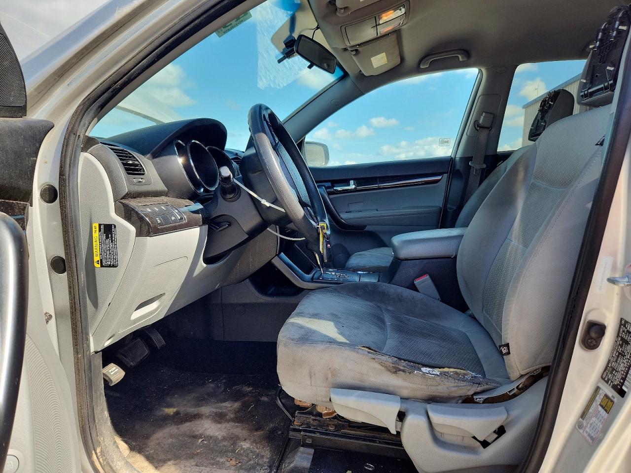 2011 Kia Sorento Lx Silver vin: 5XYKTDA21DG327630