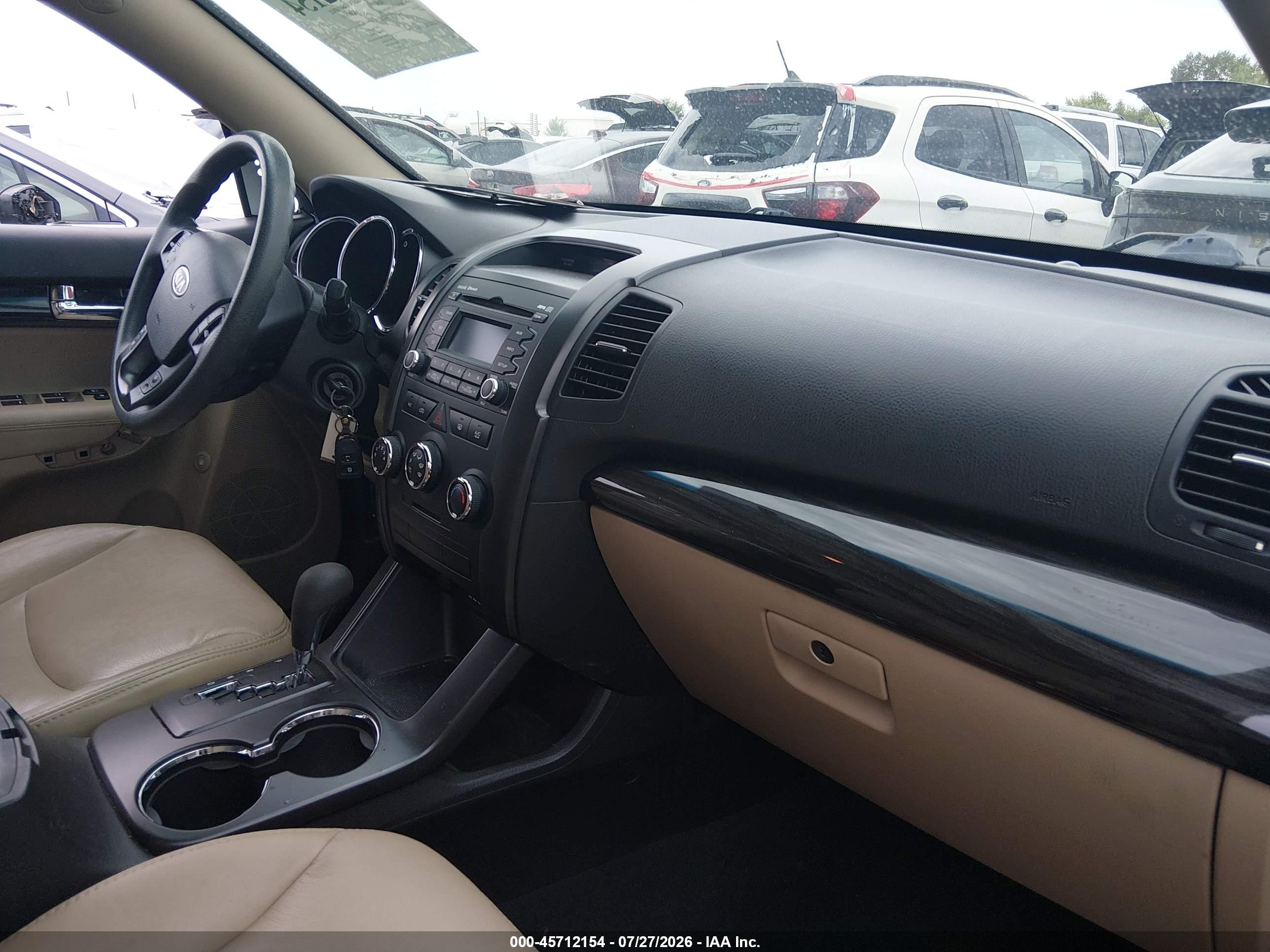 2011 Kia Sorento Lx V6 White vin: 5XYKTDA22BG050550