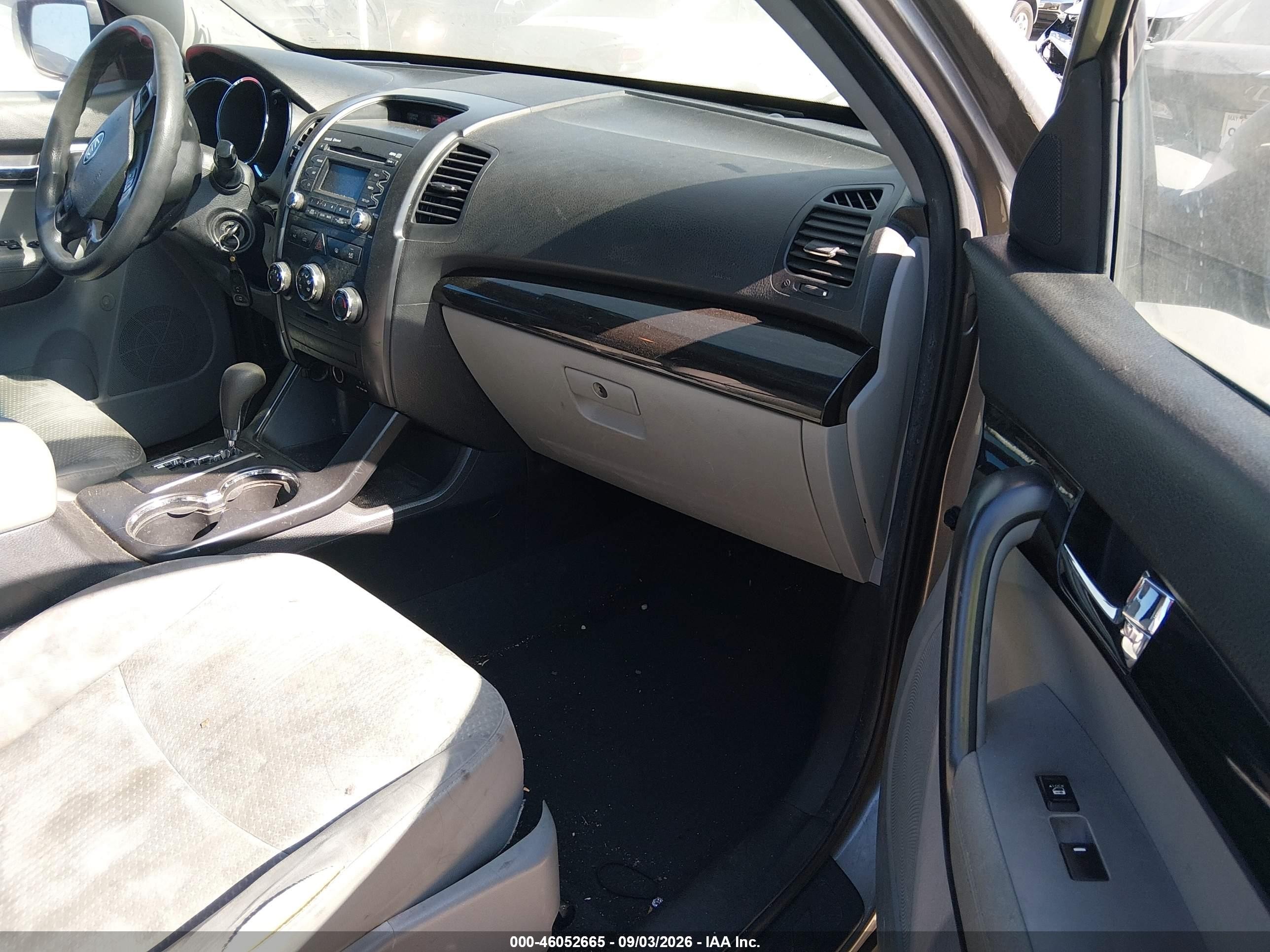 2011 Kia Sorento Lx V6 Brown vin: 5XYKTDA22BG064254