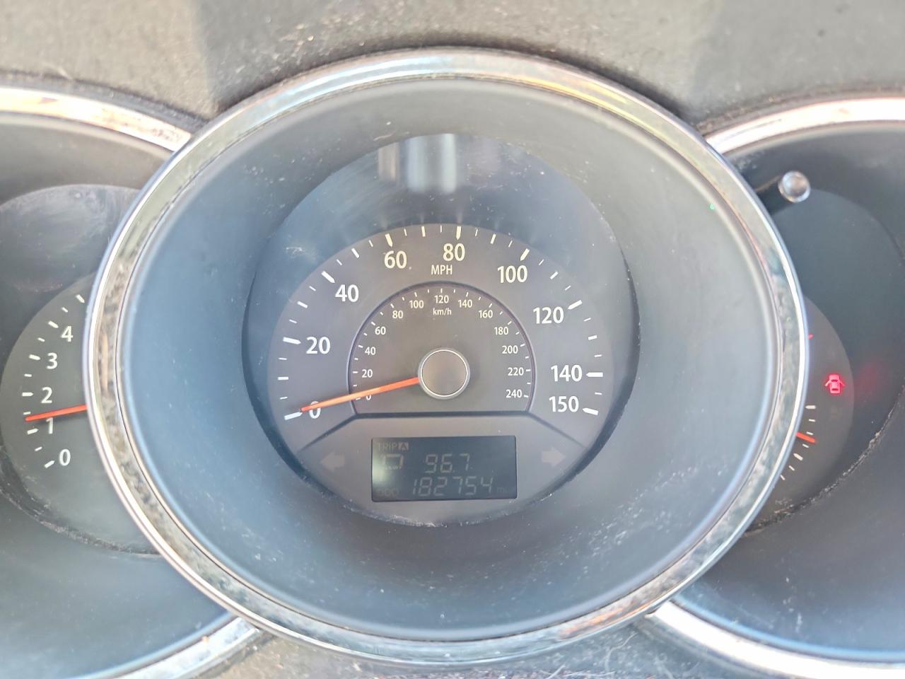 2011 Kia Sorento Lx Silver vin: 5XYKTDA22BG078025