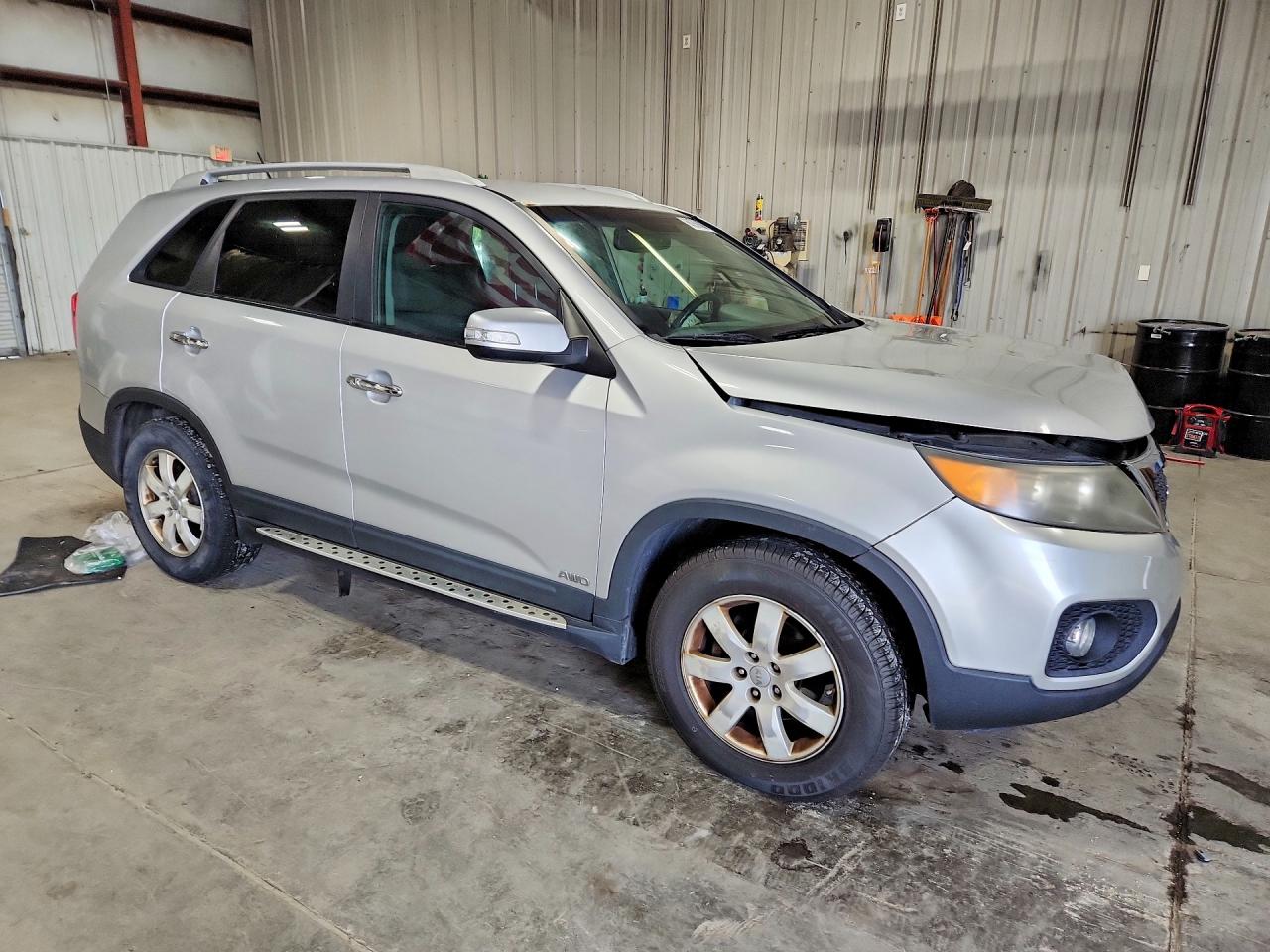 2012 Kia Sorento Lx Silver vin: 5XYKTDA22CG218611