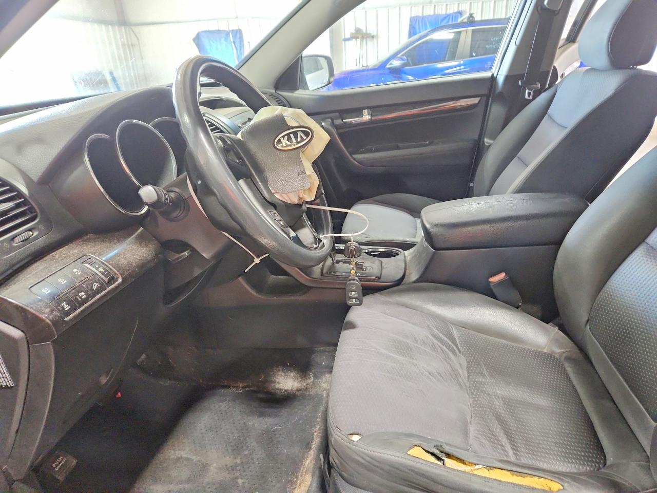 2012 Kia Sorento Lx Silver vin: 5XYKTDA22CG218611