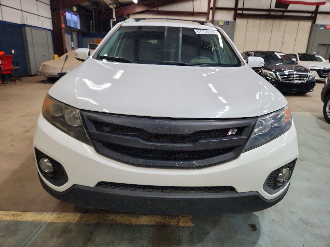 2013 Kia Sorento Lx White vin: 5XYKTDA22DG325594