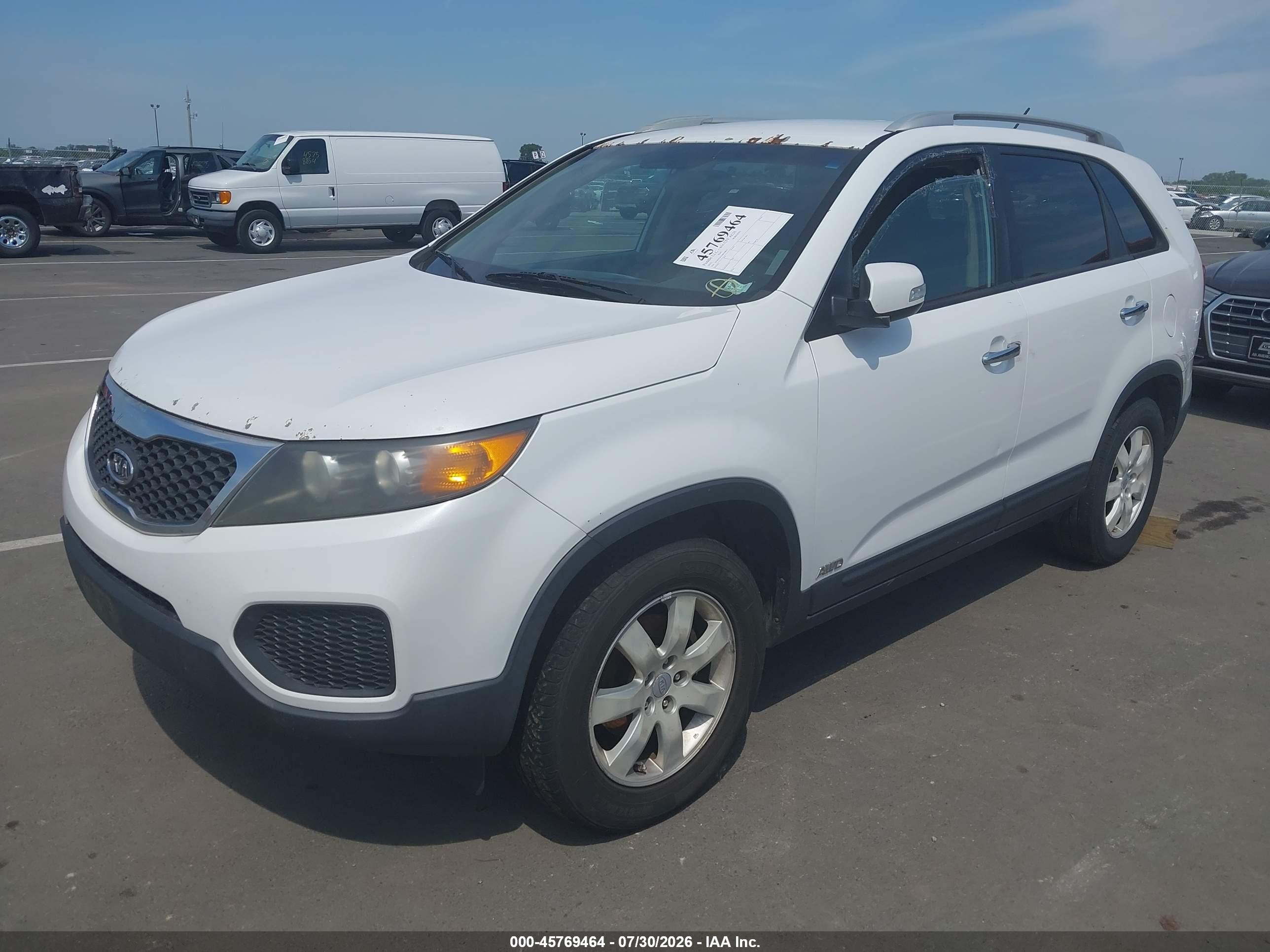2011 Kia Sorento Lx V6 Белый vin: 5XYKTDA23BG108617