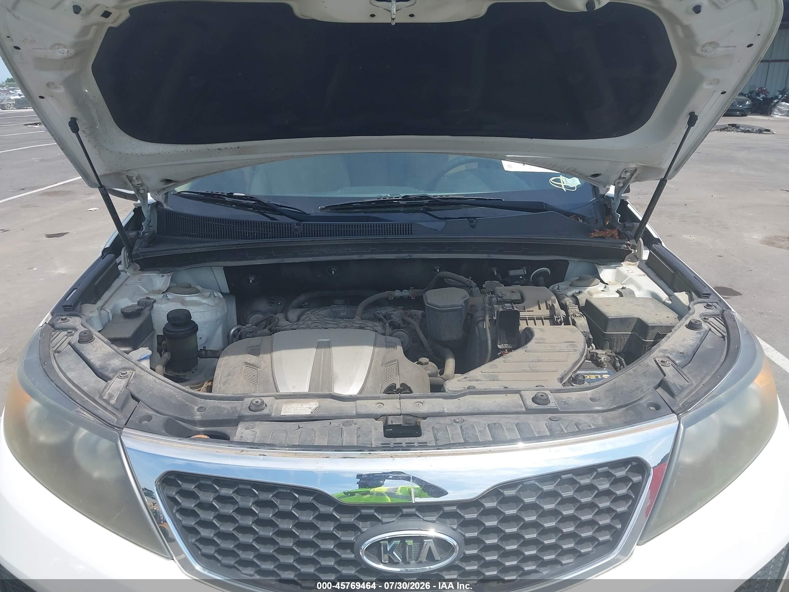 2011 Kia Sorento Lx V6 Белый vin: 5XYKTDA23BG108617