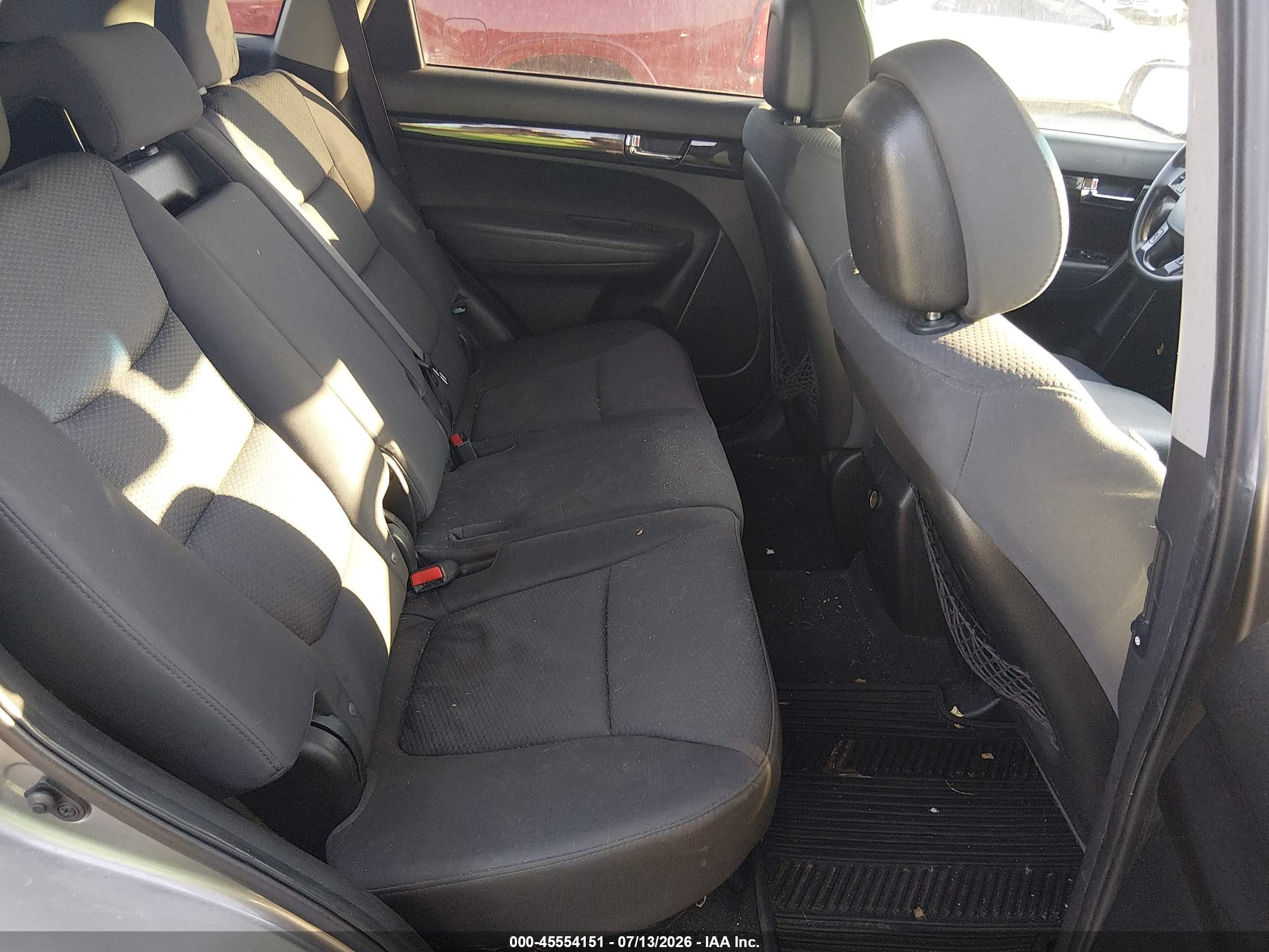 2011 Kia Sorento Lx V6 Gray vin: 5XYKTDA23BG130908