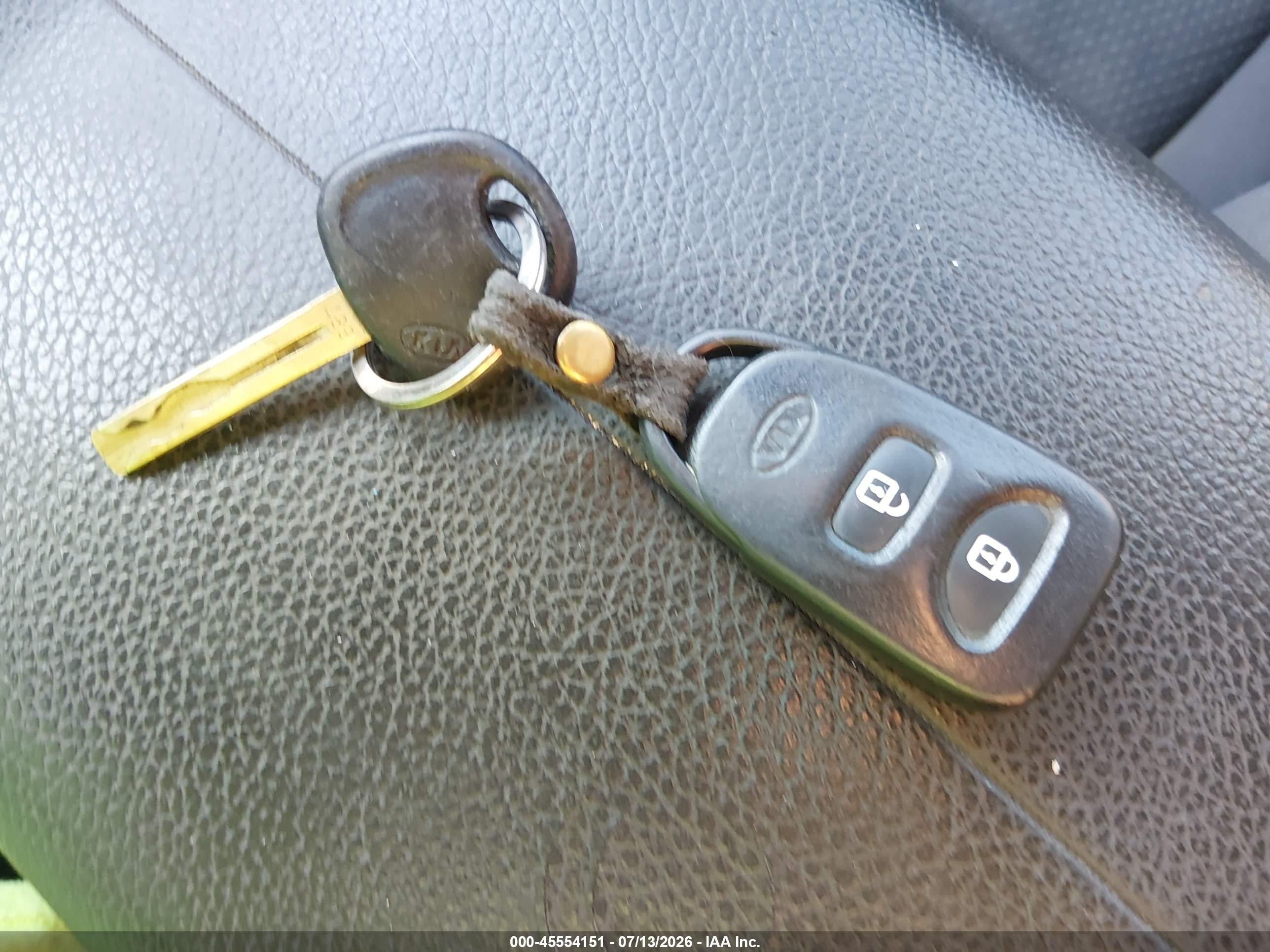 2011 Kia Sorento Lx V6 Gray vin: 5XYKTDA23BG130908