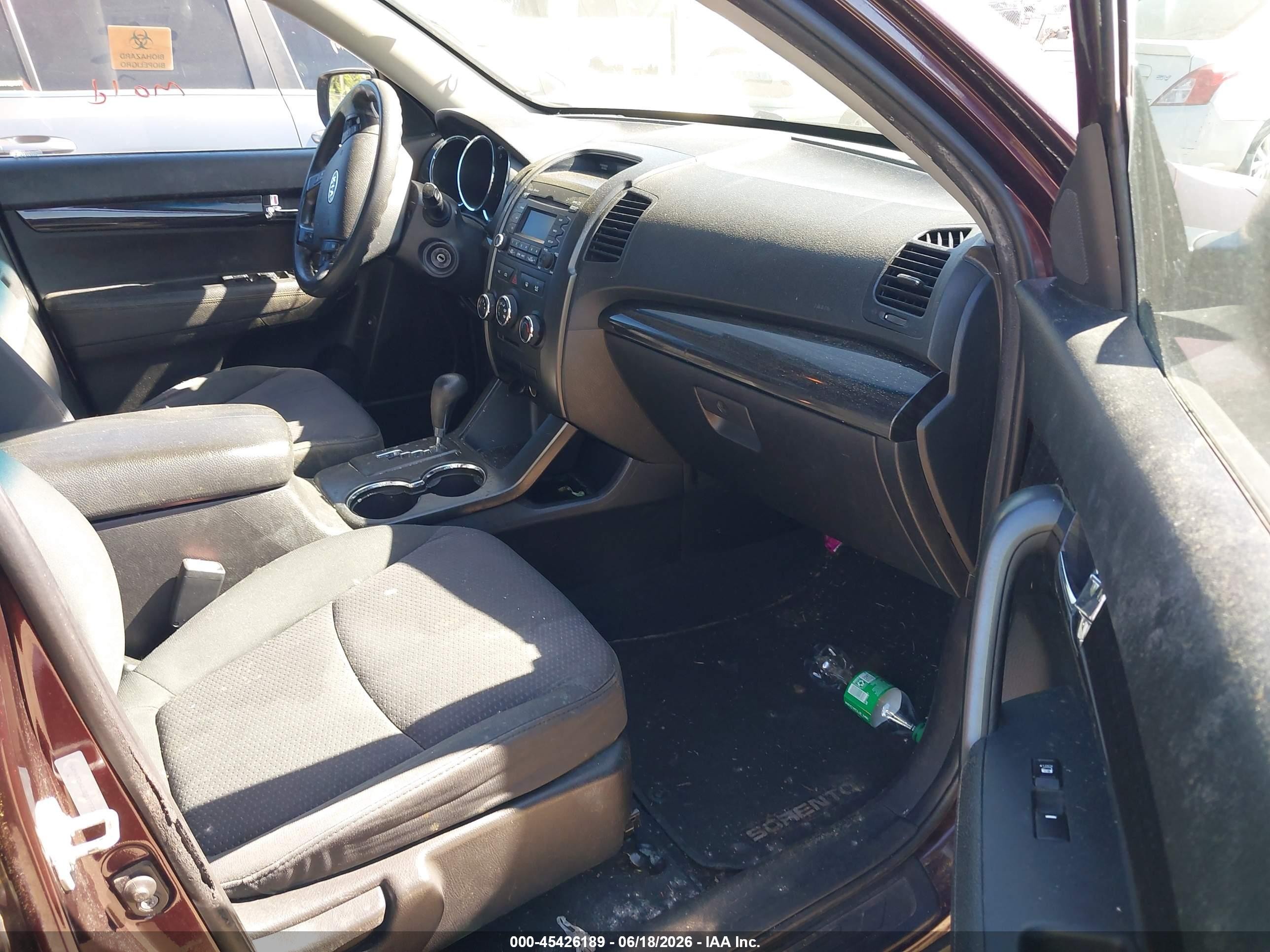 2011 Kia Sorento Lx V6 Maroon vin: 5XYKTDA23BG177730