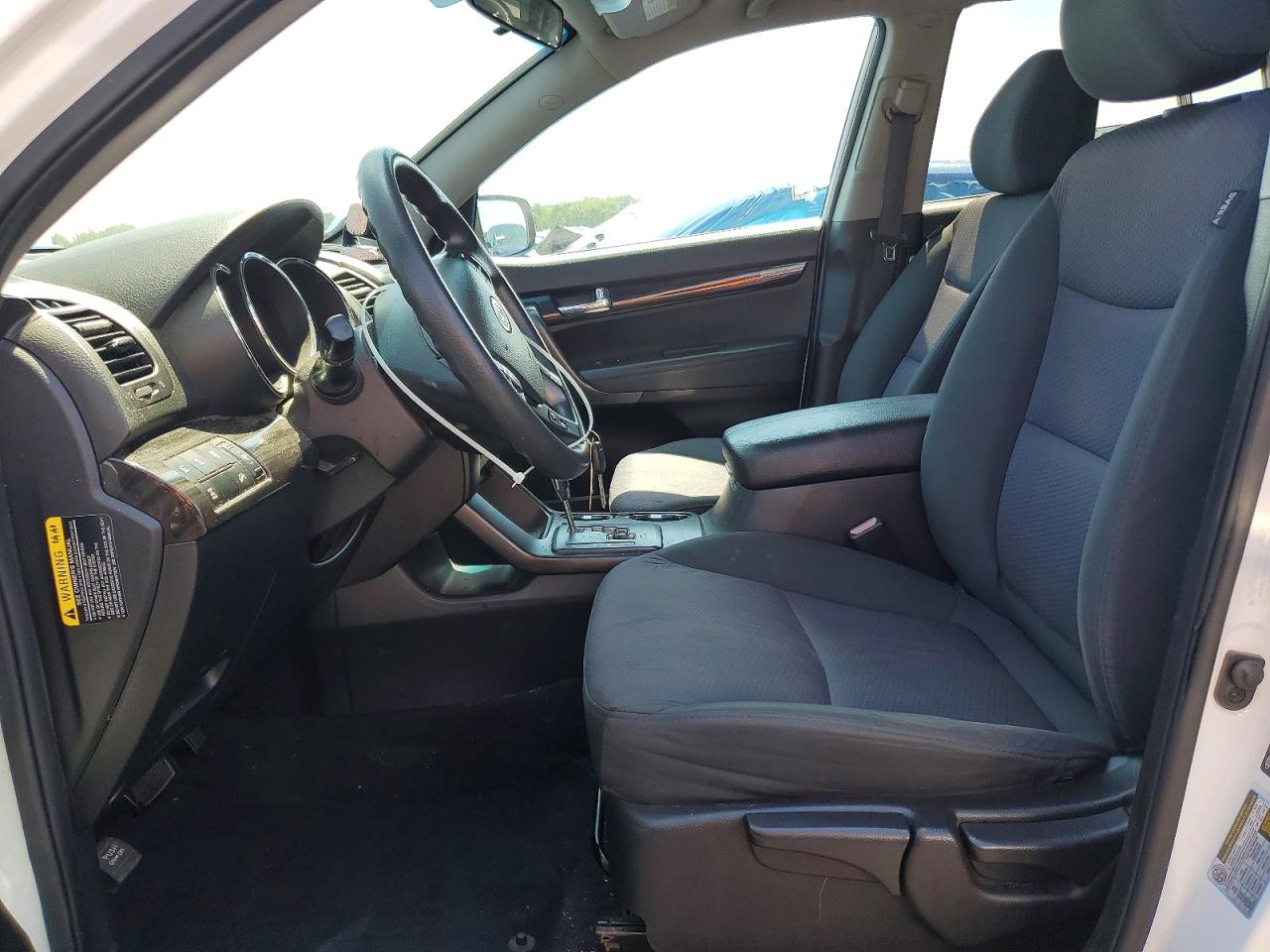 2011 Kia Sorento Lx Белый vin: 5XYKTDA23BG178439