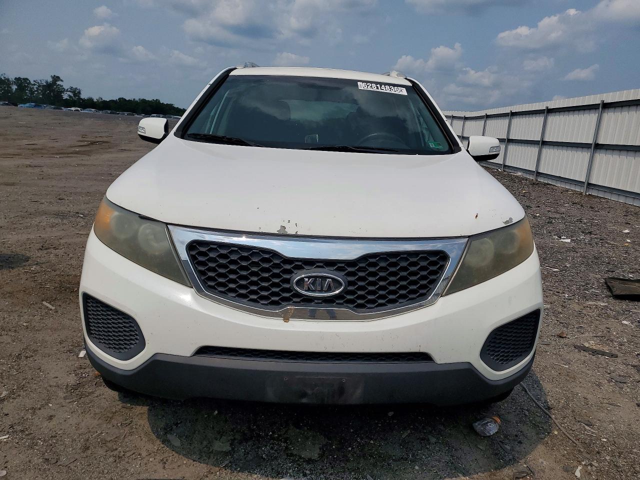 2011 Kia Sorento Lx Белый vin: 5XYKTDA23BG178439