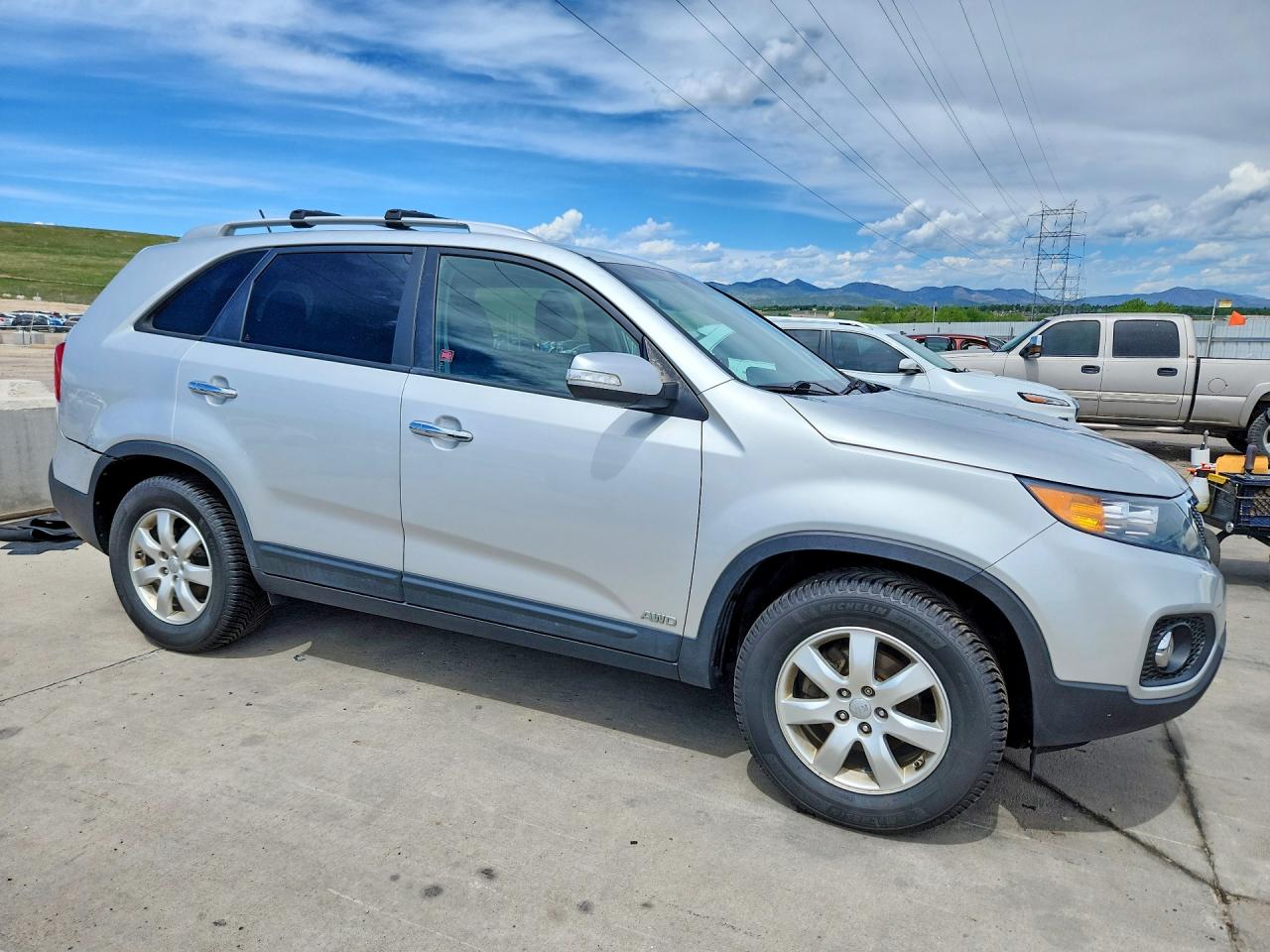 2013 Kia Sorento Lx Silver vin: 5XYKTDA23DG347555